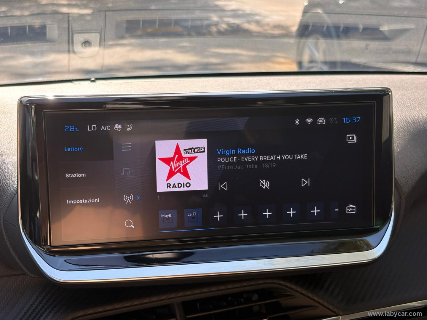 Peugeot 208 Hybrid 110 e-DCS6 Allure - Immagine 21