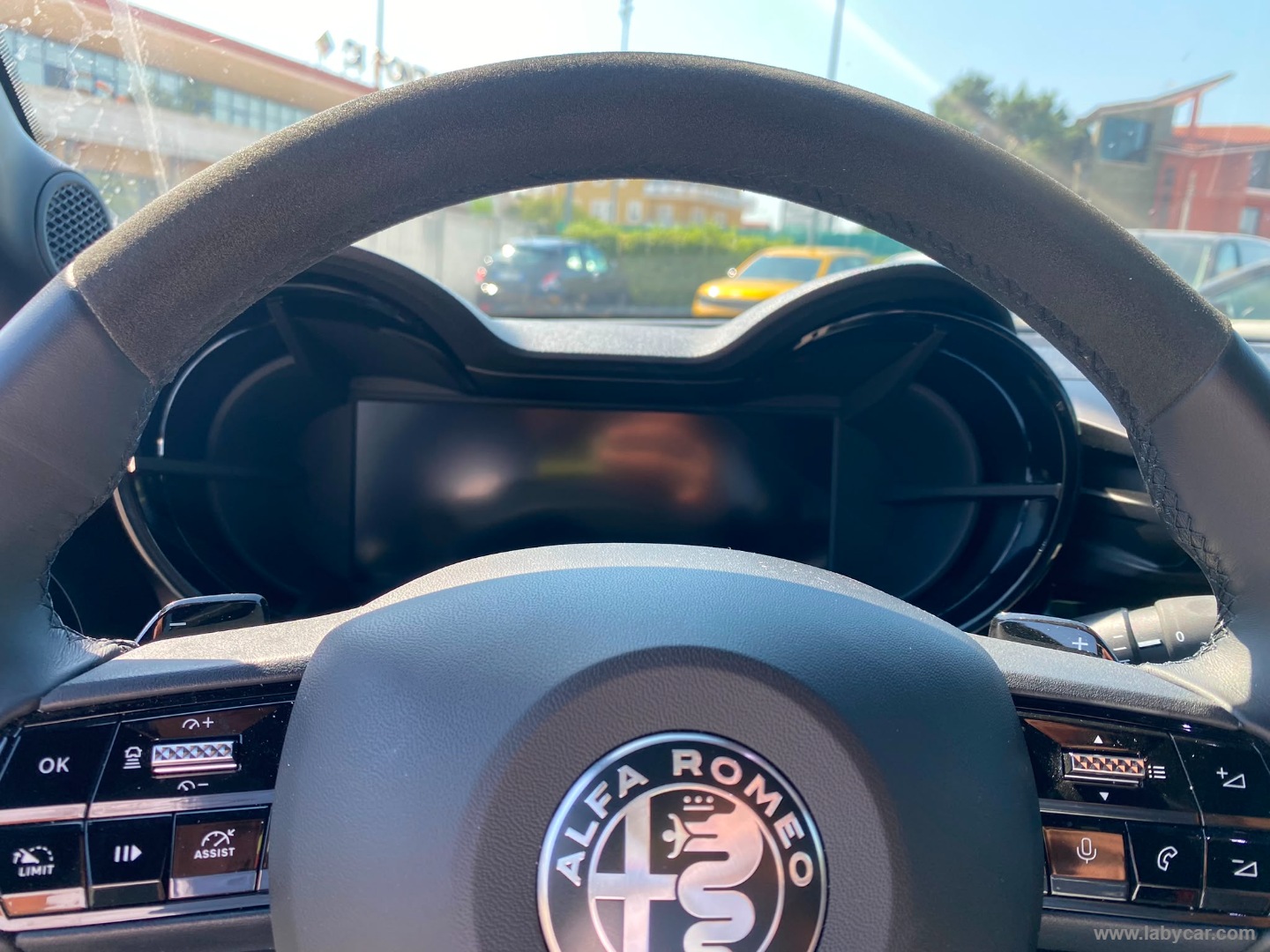 Alfa Romeo Junior 1.2 145 CV Hybrid eDCT6 Speciale - Immagine 21