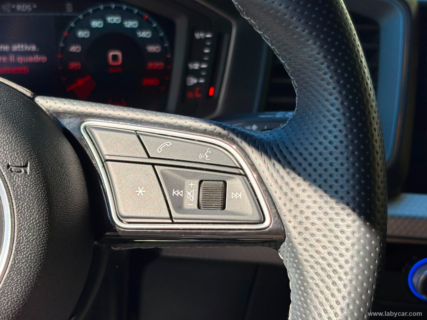 Audi A1 allstreet 30 TFSI S tr. Id. Contrast - Immagine 21