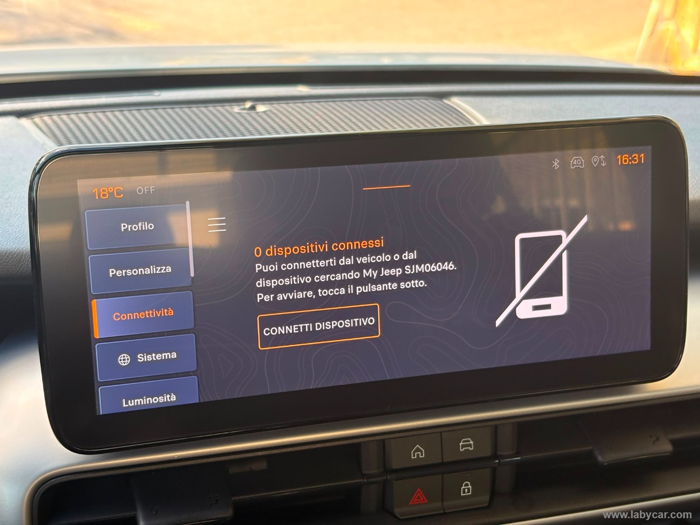 Jeep Avenger 1.2 Turbo Altitude - Immagine 21