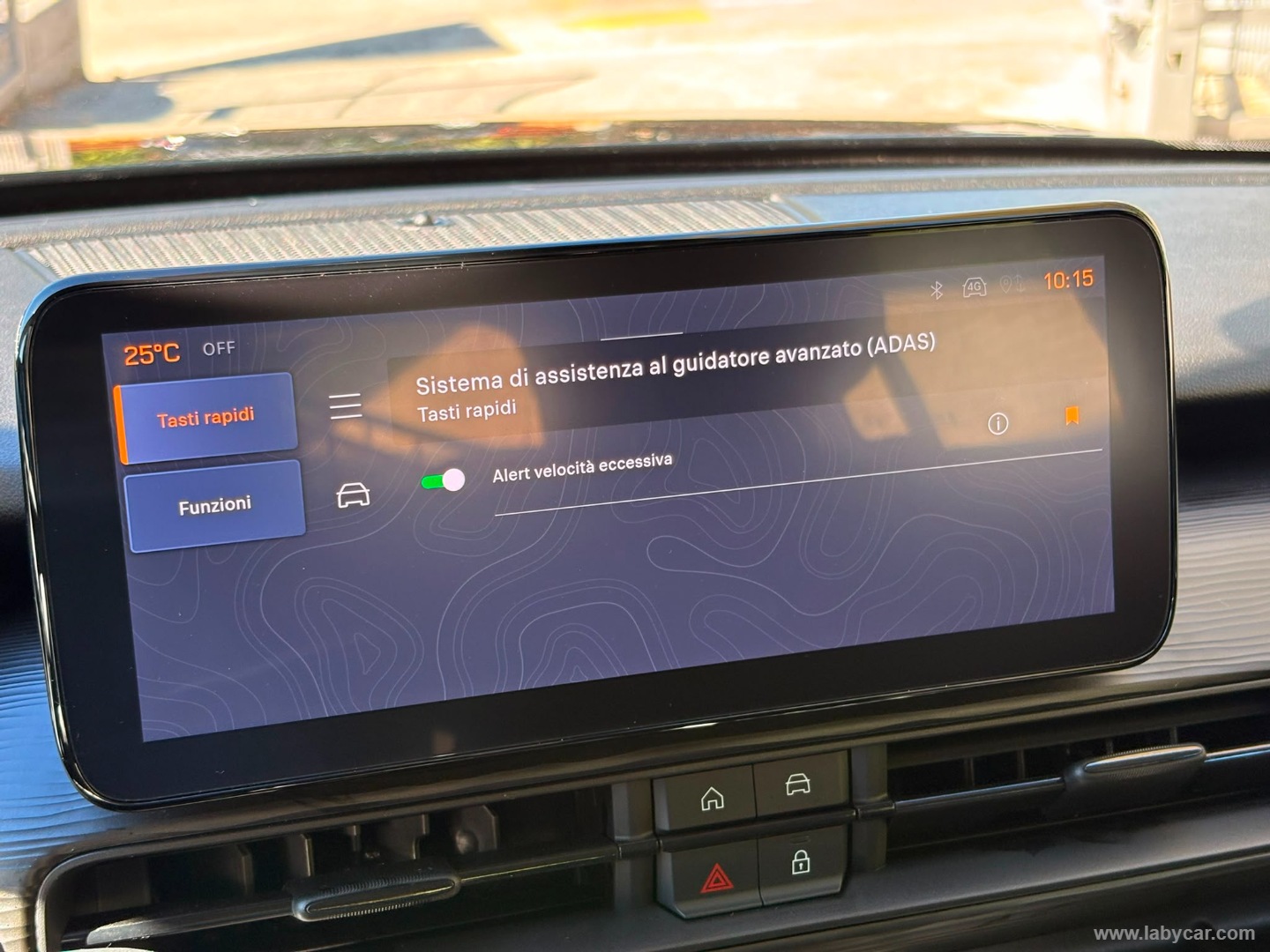 Jeep Avenger 1.2 Turbo Altitude - Immagine 21