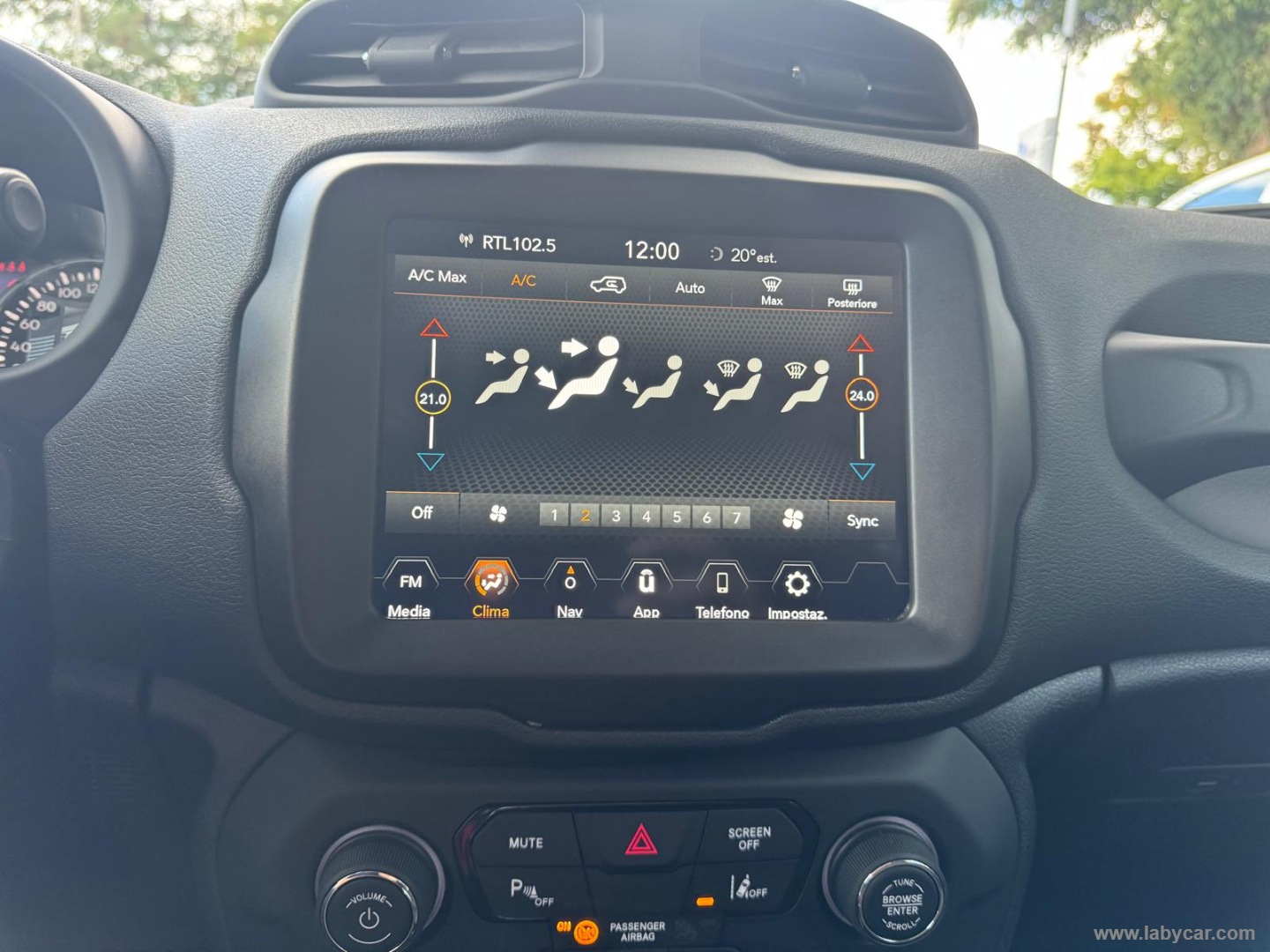 Jeep Renegade 2.0 Mjt 140 CV 4WD AD.L.Limited - Immagine 21