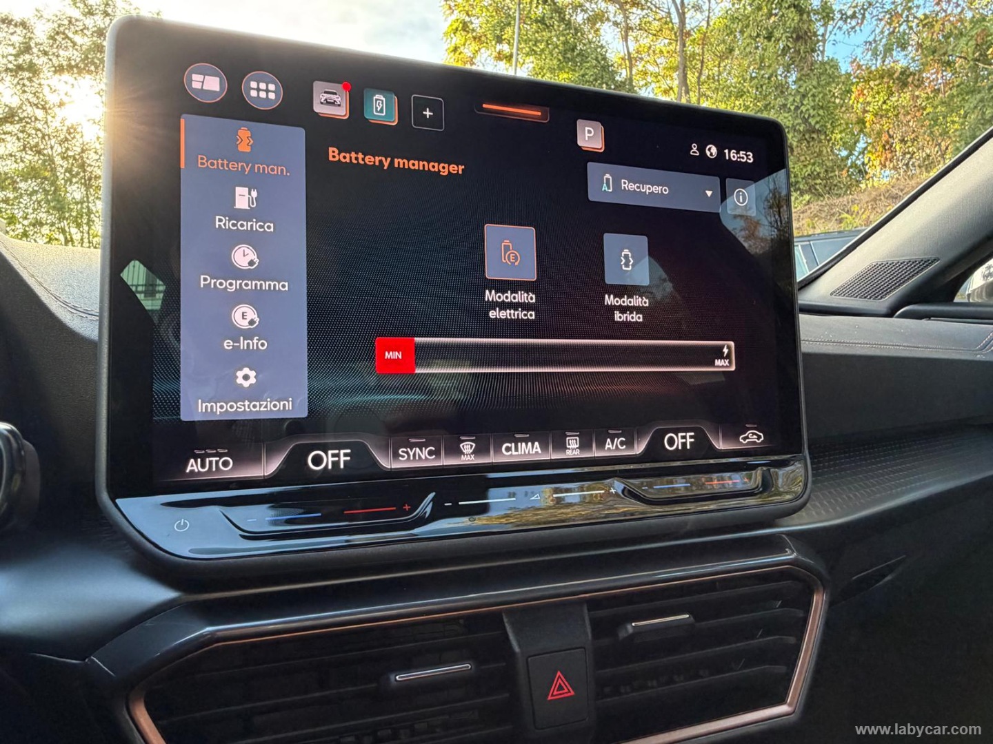 CUPRA Formentor 1.5 e-Hybrid DSG - Immagine 21