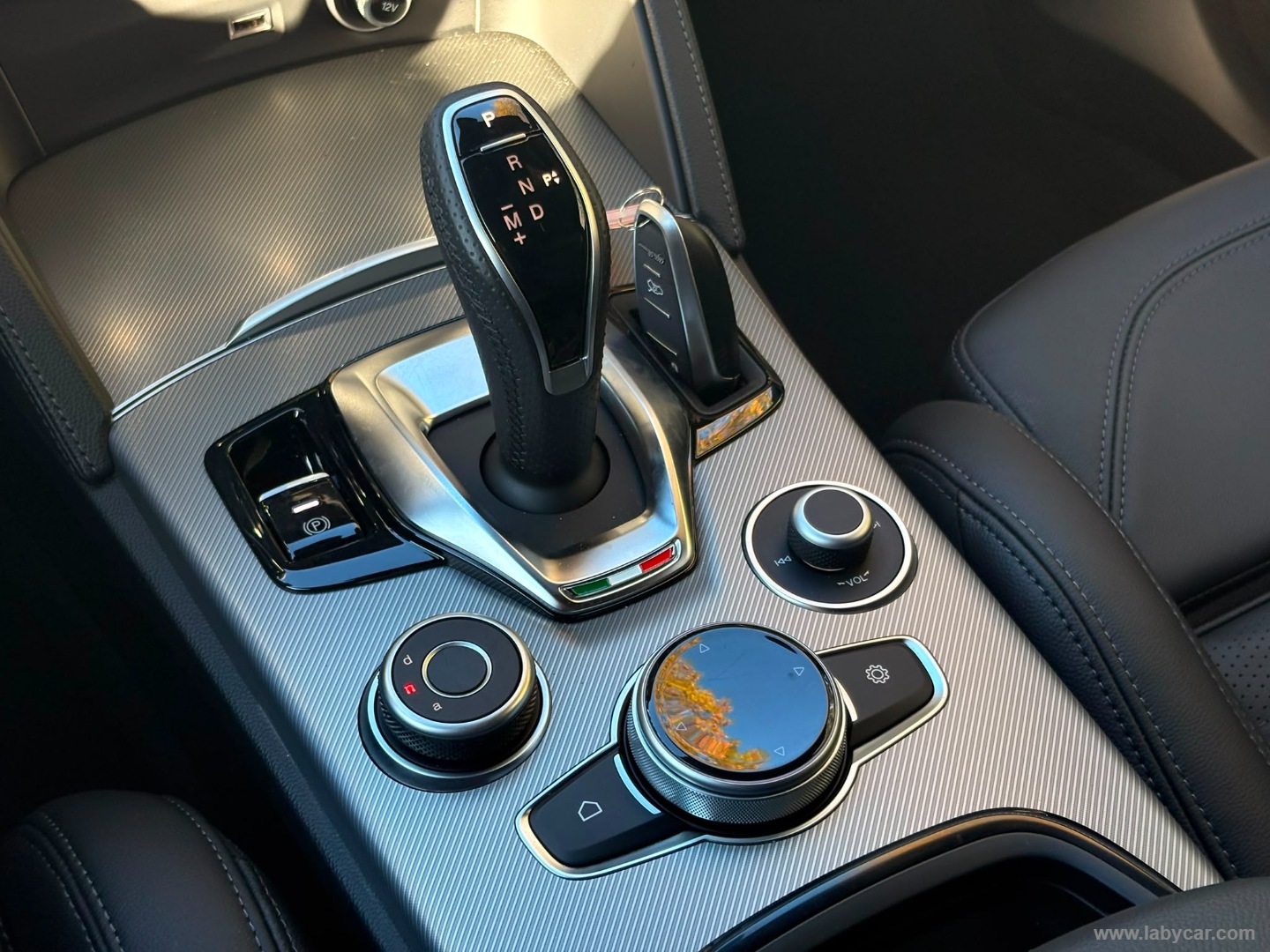 Alfa Romeo Stelvio 2.2 T.diesel 210CV AT8 Q4 Veloce - Immagine 21