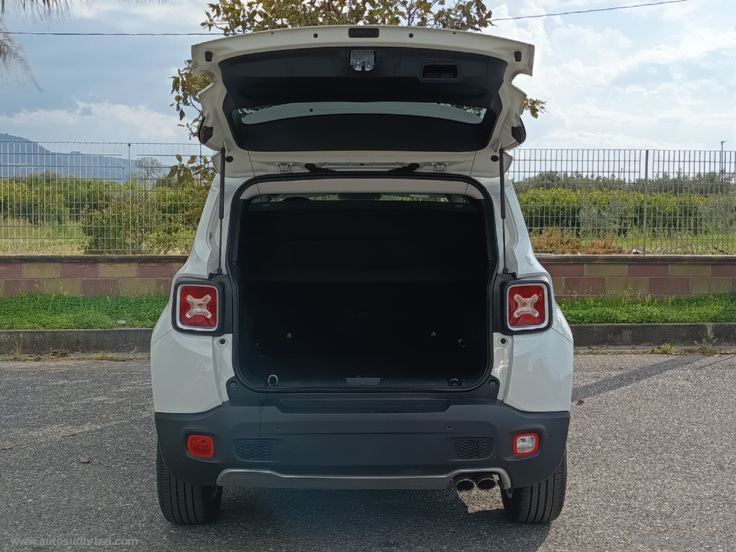 Renegade 1.6 Mjt 120CV Limited - immagine 21