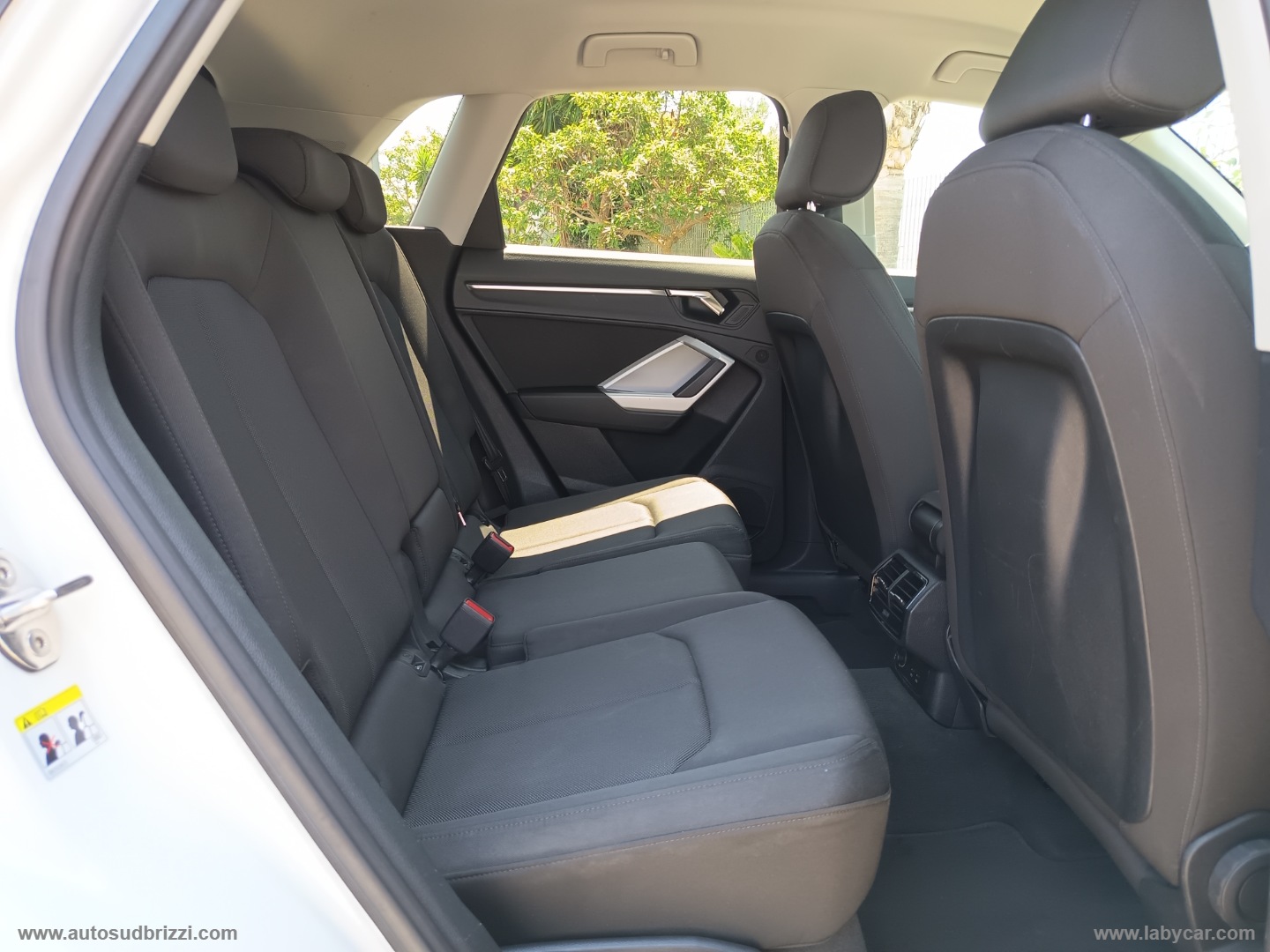 Q3 35 TDI S tronic Business - immagine 21