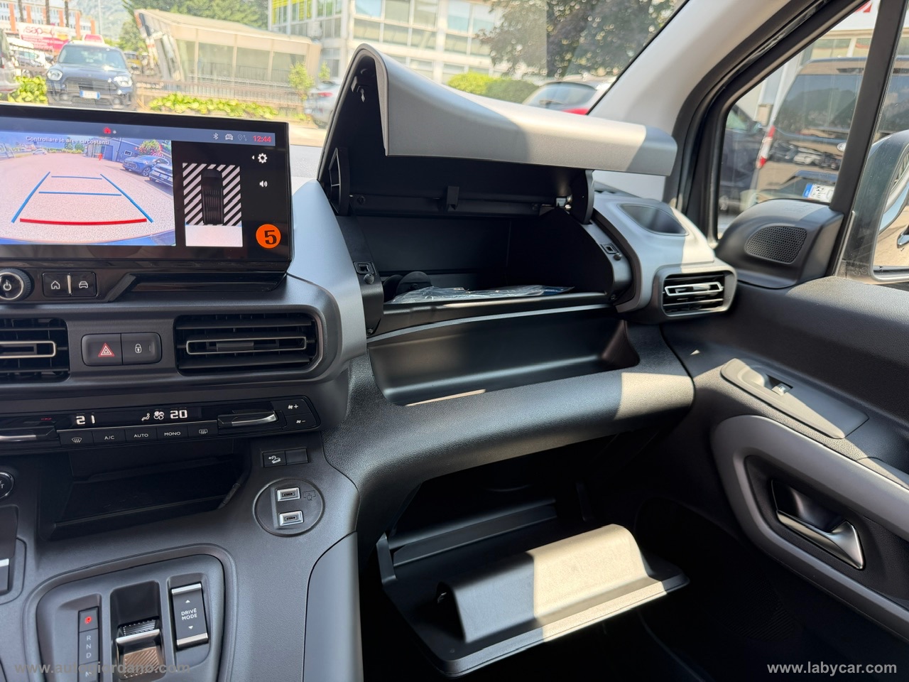Qubo L 1.5 D 130 CV AT8 7p. LA PRIMA - immagine 21