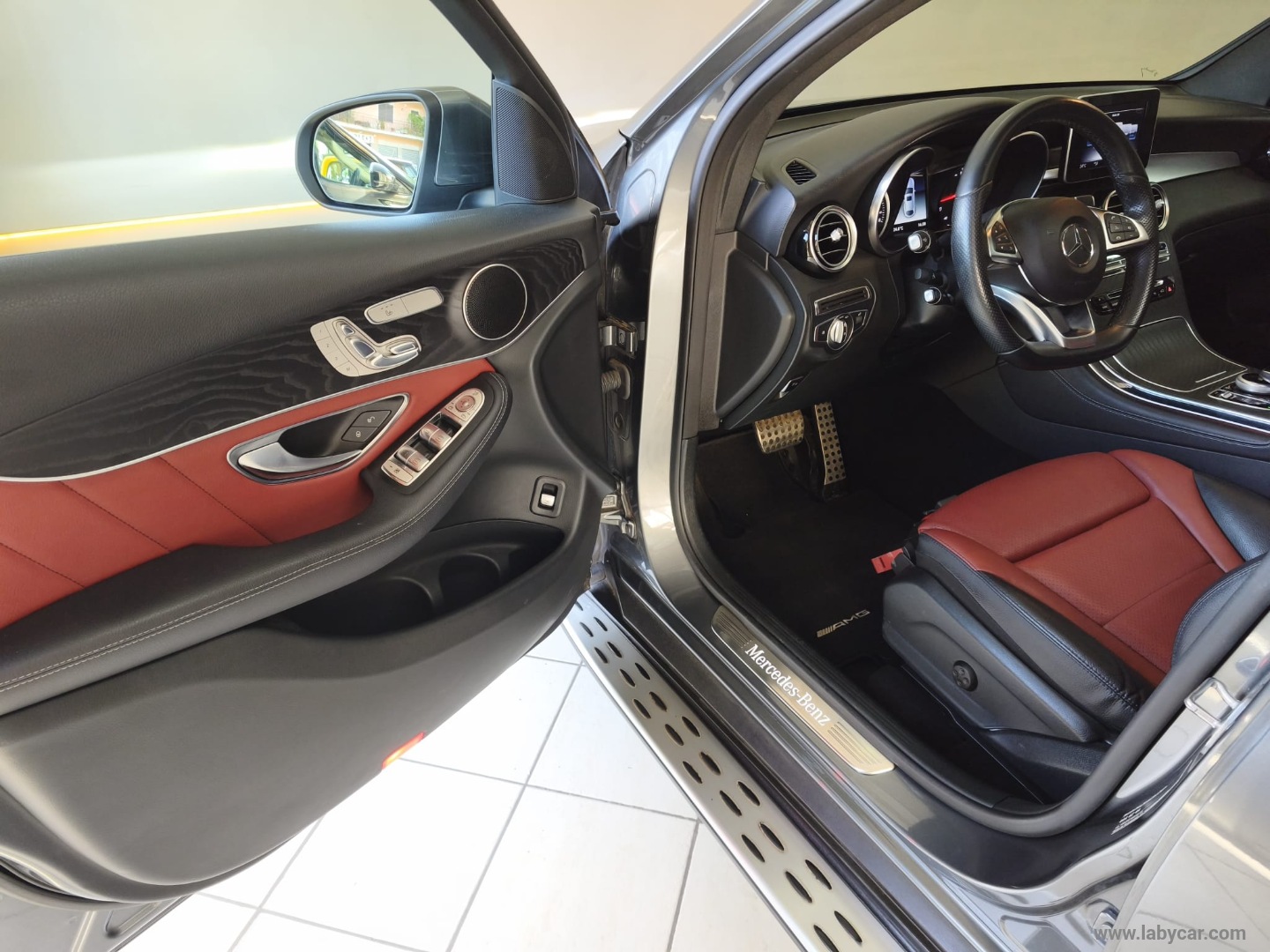 GLC 250 4Matic Coupé Premium AMG - immagine 21