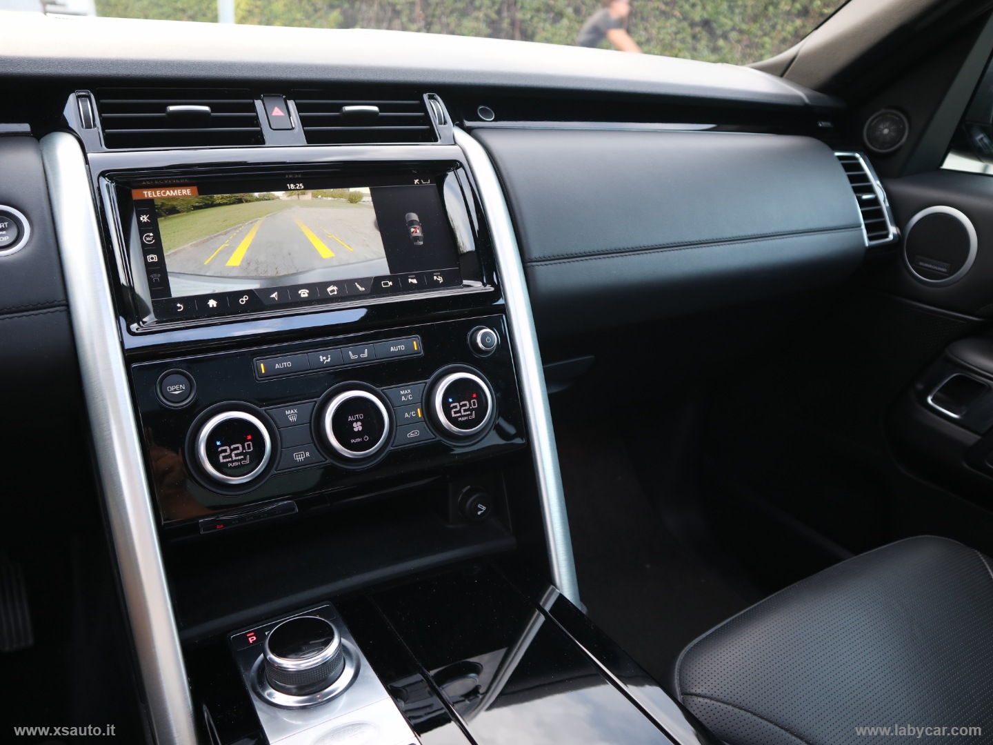 Discovery 3.0 TD6 249 CV HSE Luxury 7 POSTI - immagine 21