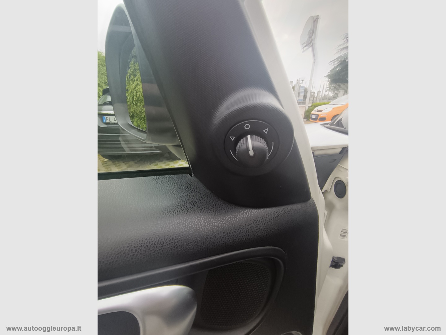 500L 1.4 T-Jet 120 CV GPL Lounge - immagine 21