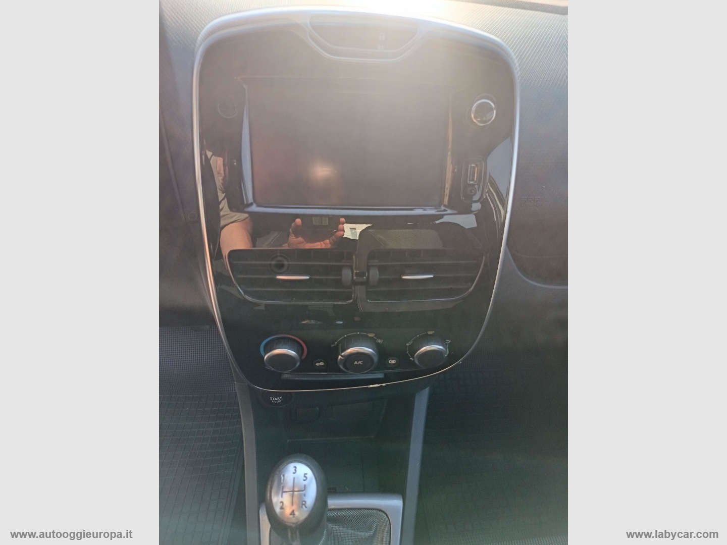 Clio Sporter 0.9 TCe 12V 90 Costume Nat. FINO AL 15/08 P.P. INCLUSO - immagine 21