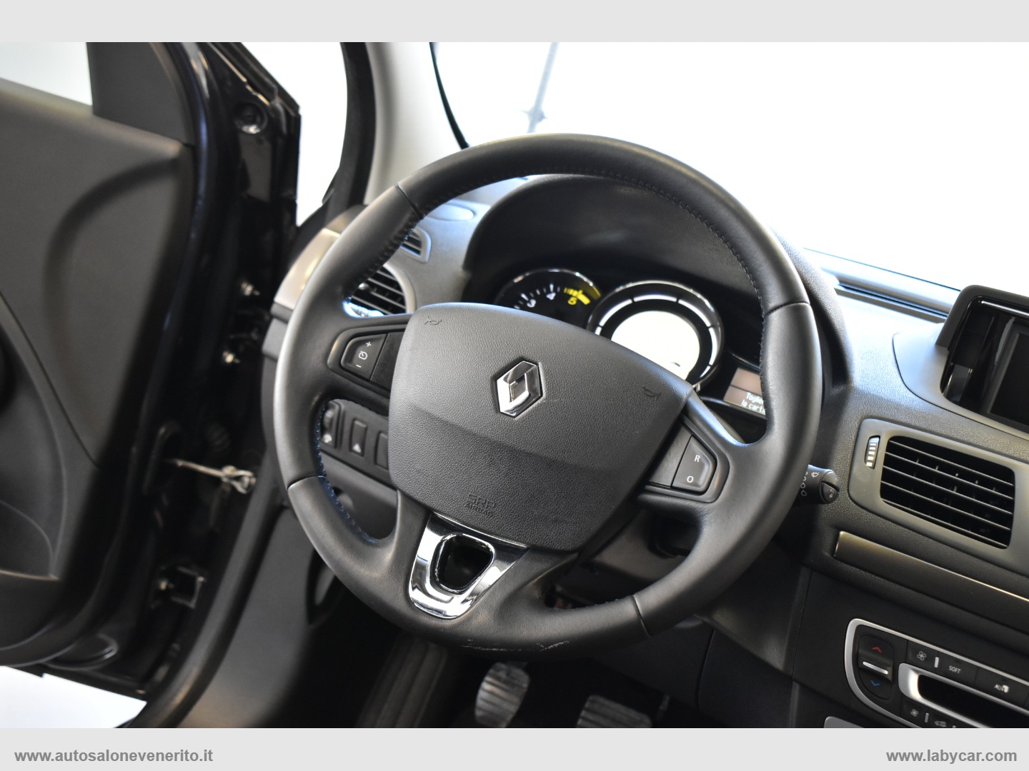 Mégane 1.5 dCi 110 CV SporTour Wave - immagine 21