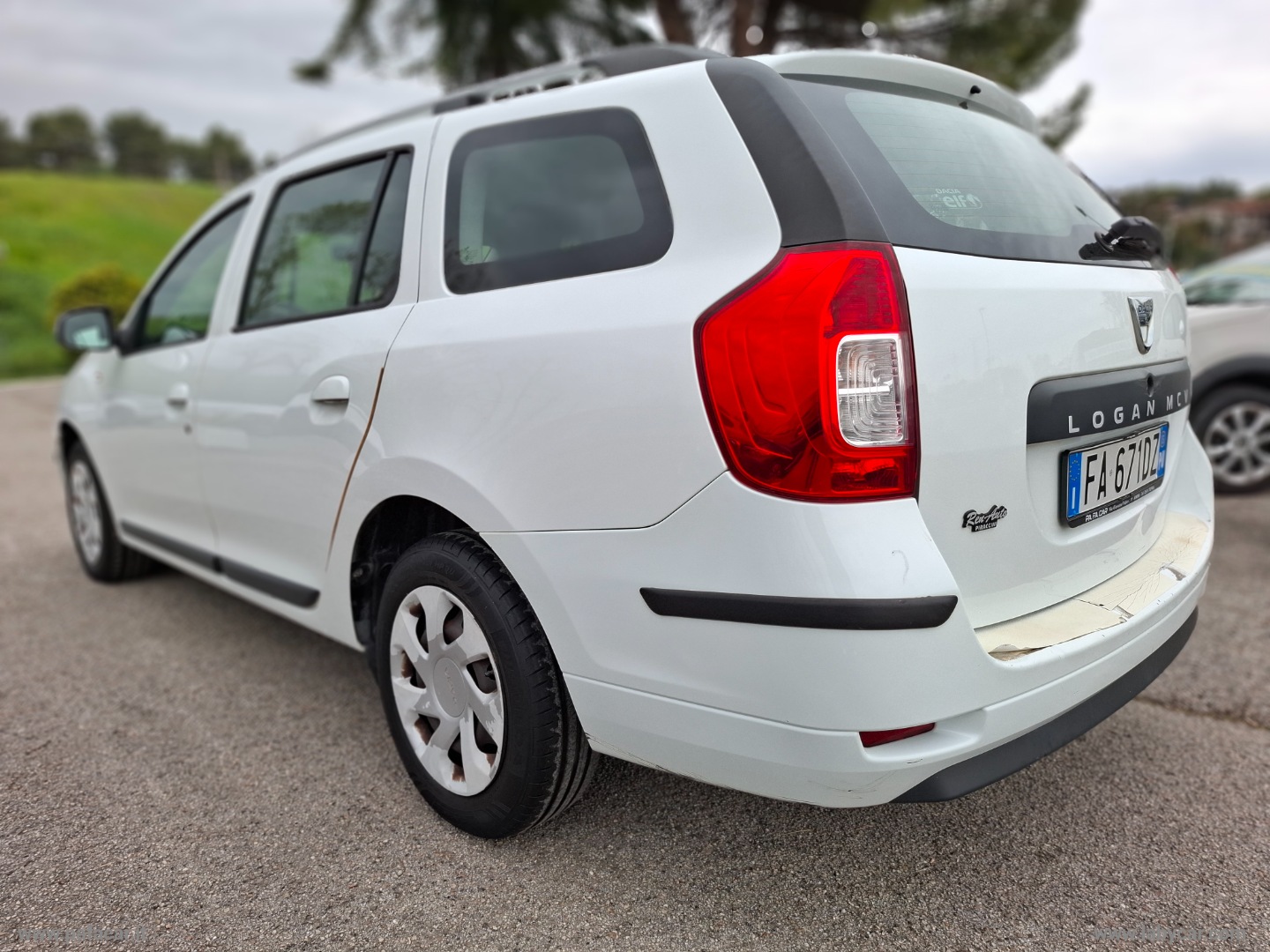 Logan MCV 1.5 dCi 8V 75 CV S&S Ambiance - immagine 21