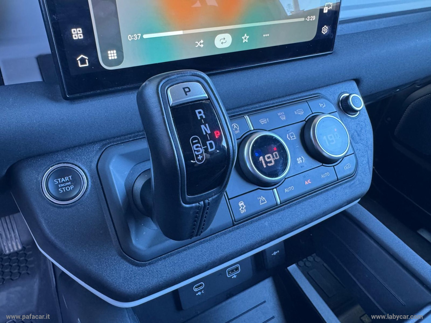 Defender 90 3.0D I6 200 CV X-Dynamic S - immagine 21