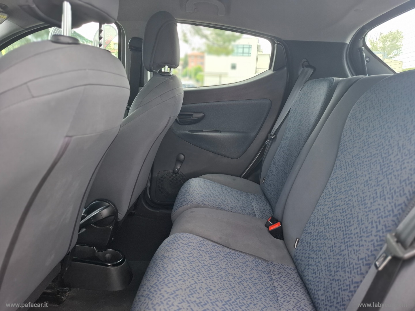 Ypsilon 1.0 FireFly 5p.S&S Hybrid Silver - immagine 21
