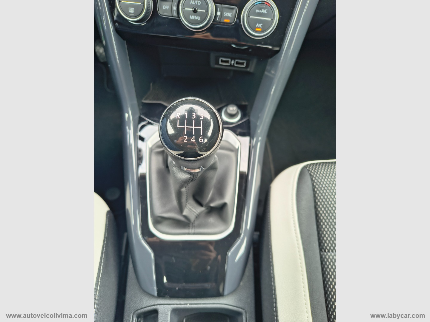 T-Roc 1.6 TDI SCR Advanced BlueMot.Tech. TAGLIANDI VOLKSWAGEN - immagine 21