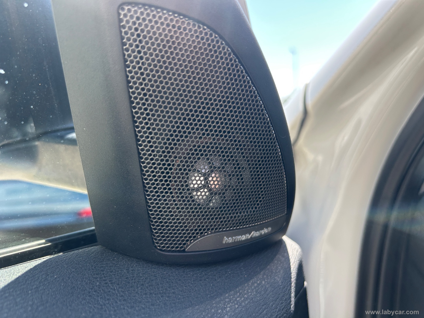 X1 xDrive18d Sport - immagine 21