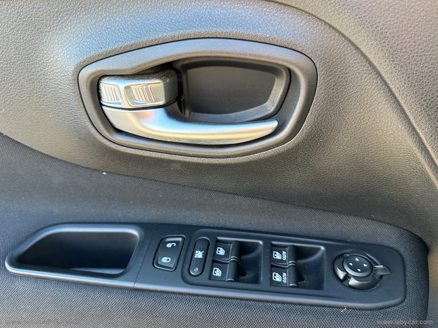 Renegade 1.6 Mjt Sport - immagine 21