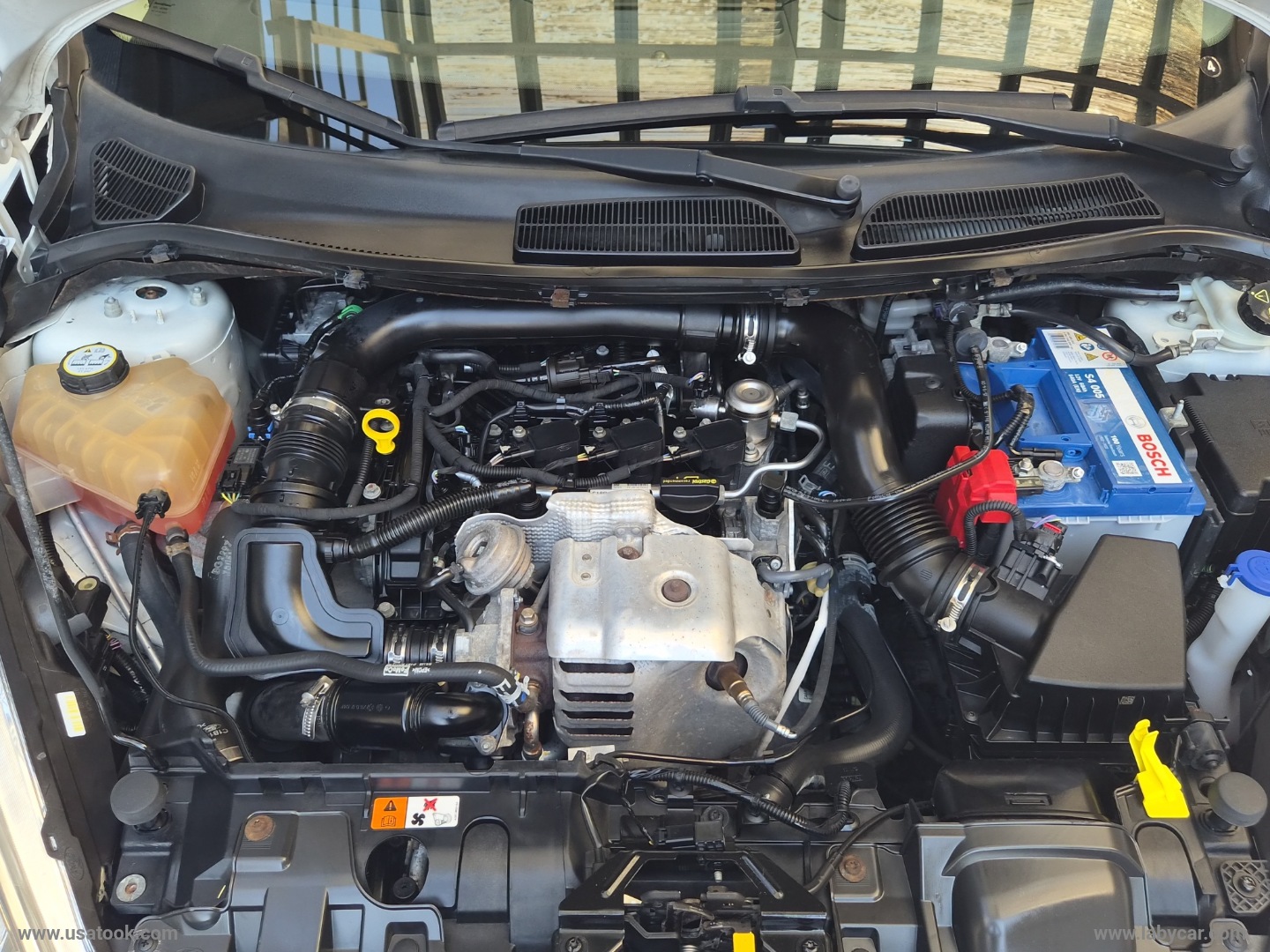 Fiesta 1.0 EcoB. 100CV 5p. Bl.&White Ed. ADATTA ANCHE A NEOPATENTATI - immagine 21
