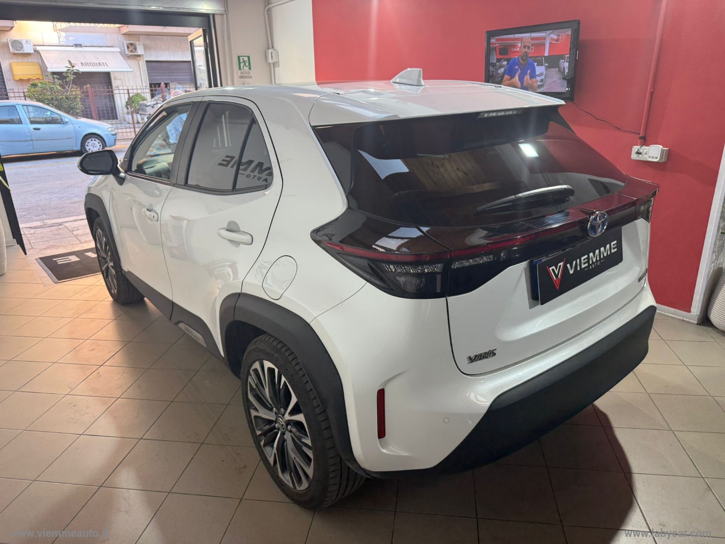 Yaris Cross 1.5 Hybrid 5p. E-CVT Prem. - immagine 21