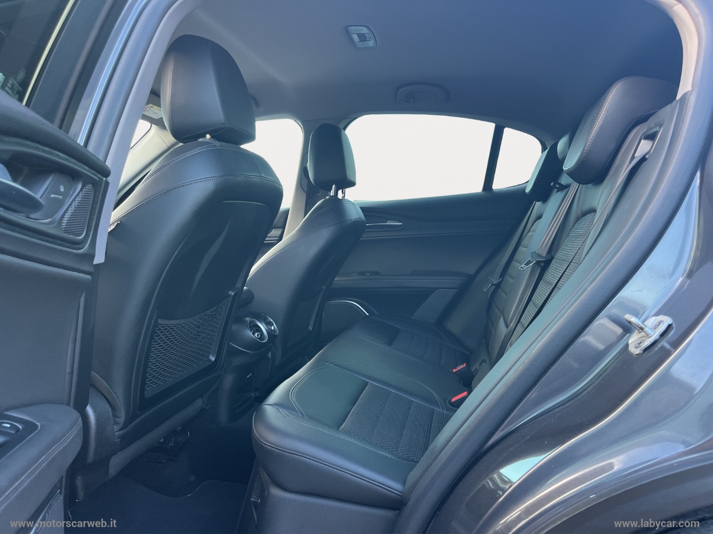 Stelvio 2.2 T.diesel 190 CV AT8 Q4 Bus. - immagine 21