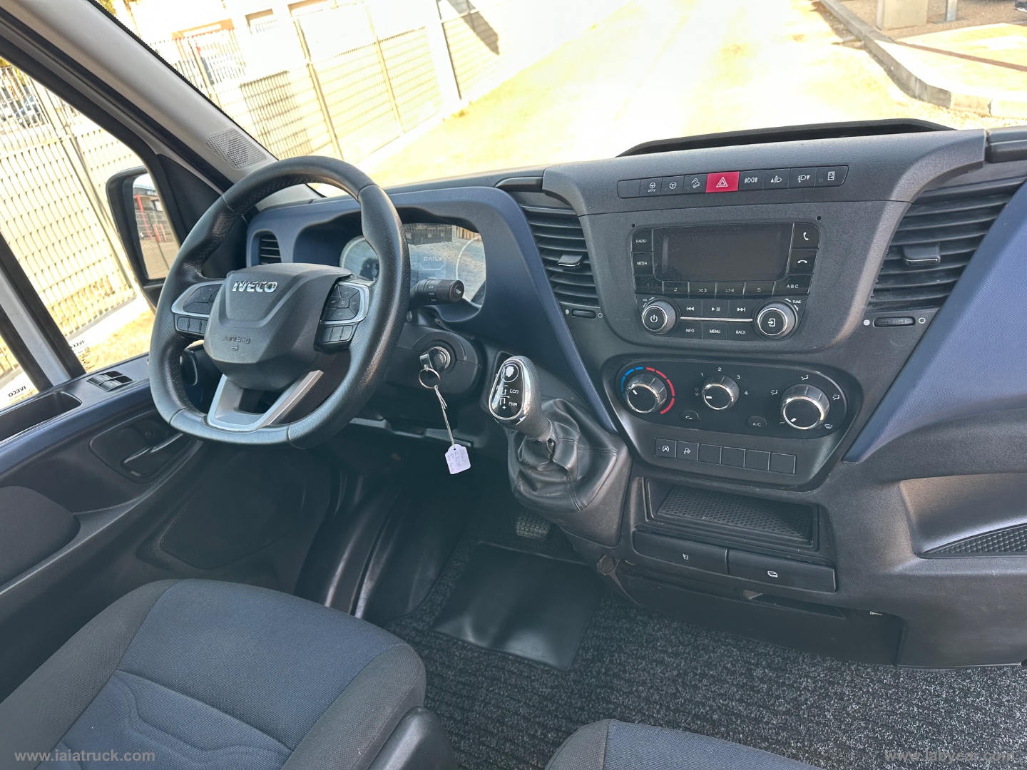 Daily 35S14S 2.3FURGONE MAXI VOLUME HI-MATIC - immagine 21