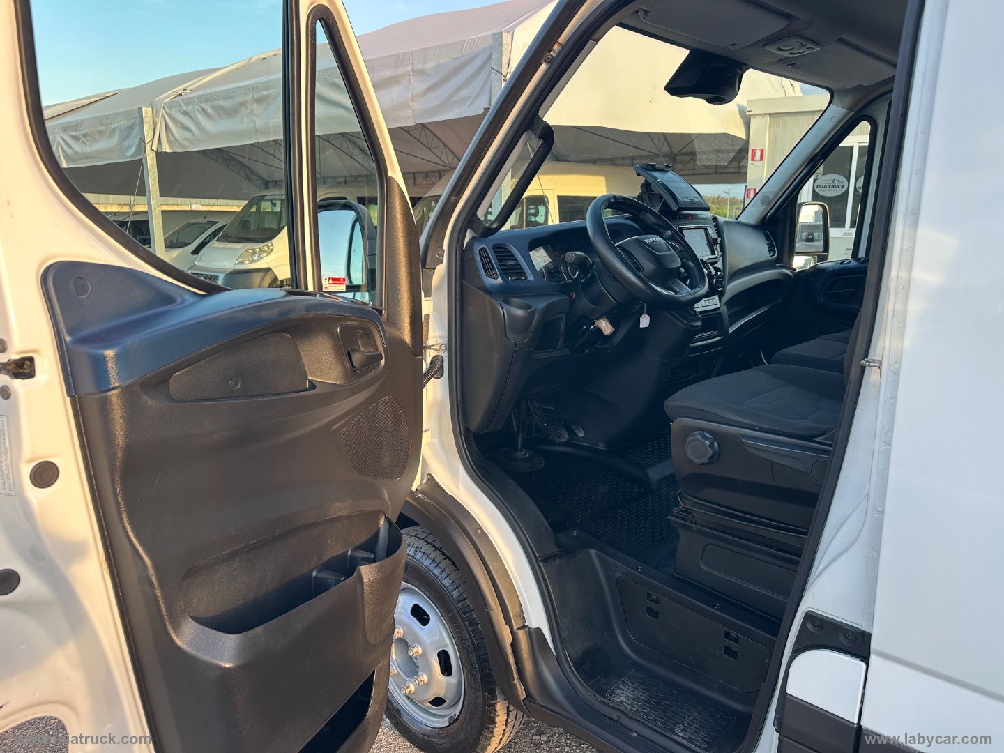 Daily35C14 GEMELLATO BENZ-METANO HIMATIC - immagine 21