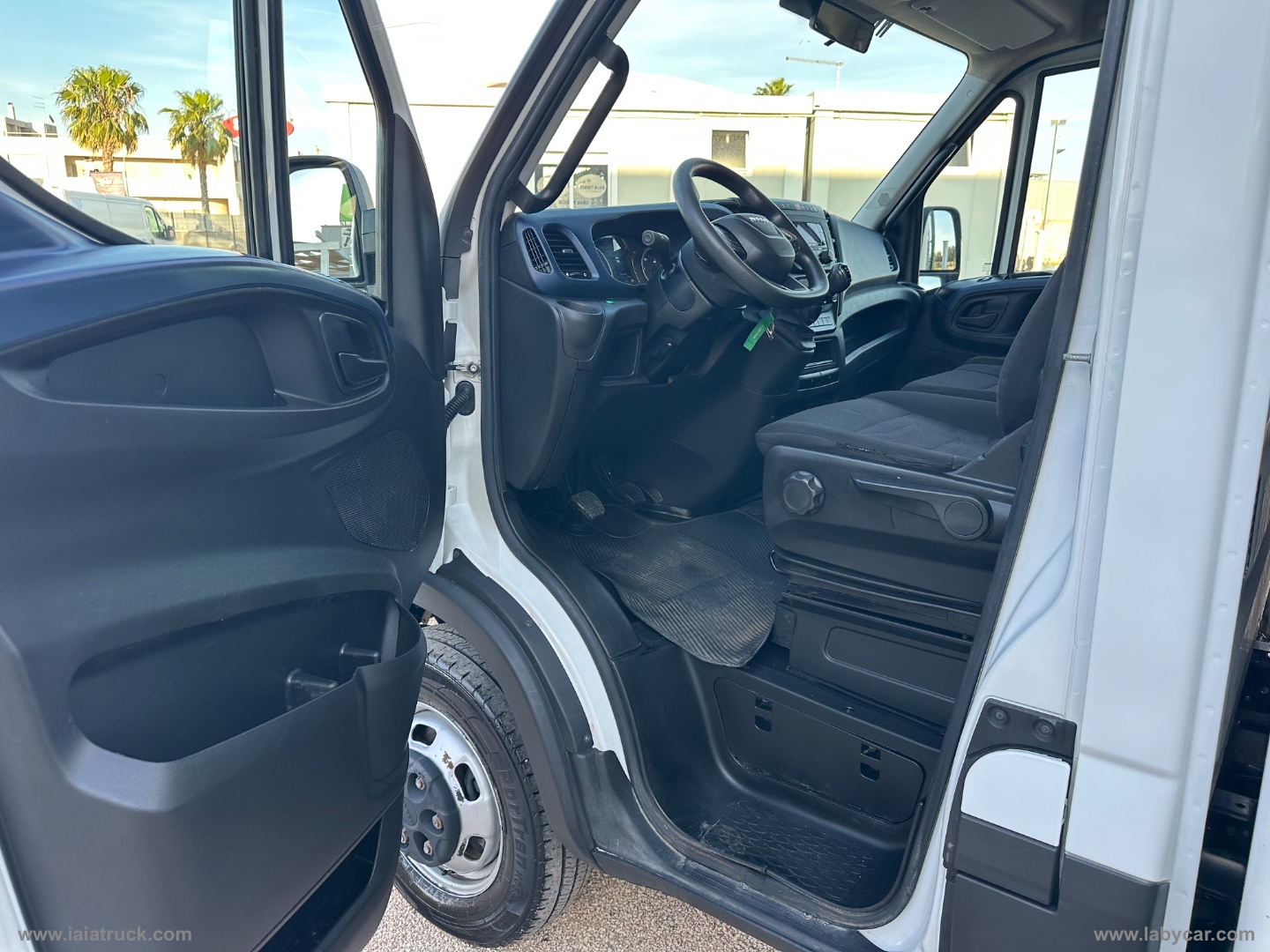 Daily 35C14N 3.0 CNG BENZ-METANO CASSA RIGIDA - immagine 21