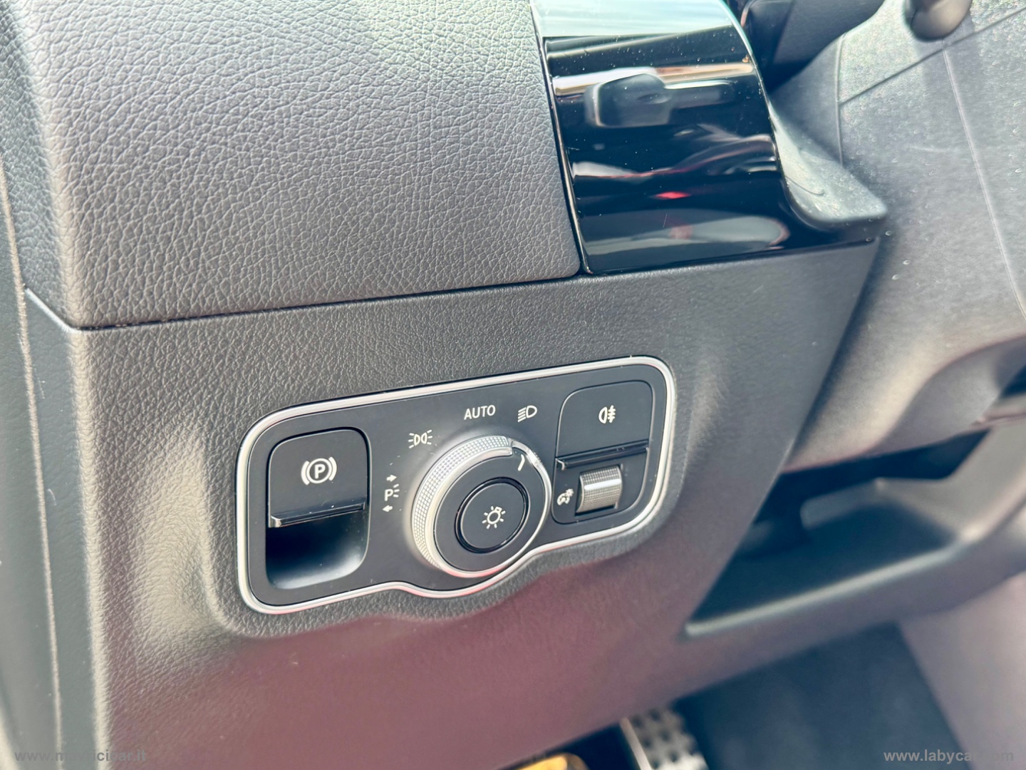 GLA 200 d Automatic AMG Line Premium - immagine 21
