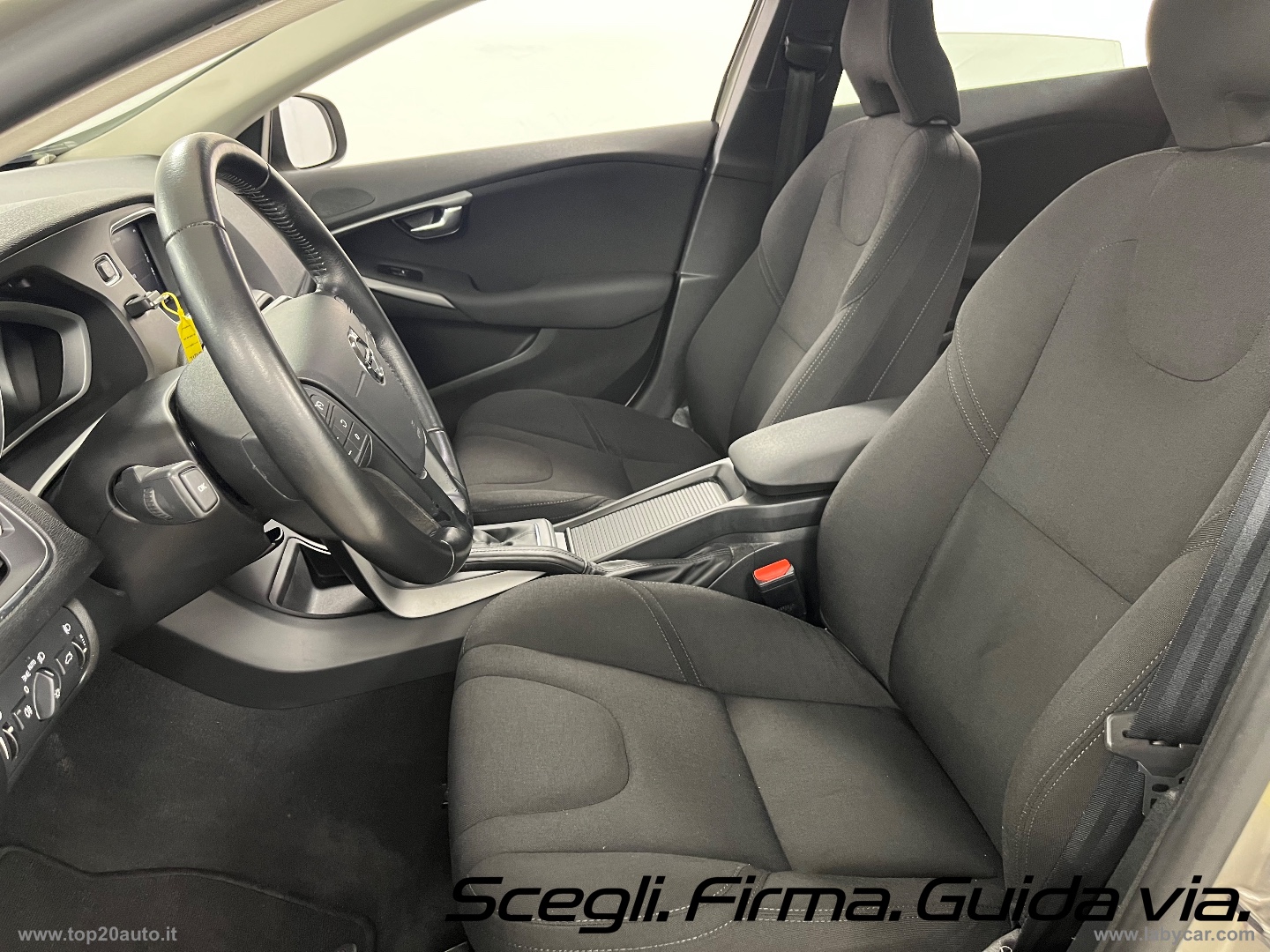 V40 Cross Country D2 Geartronic Business - immagine 21