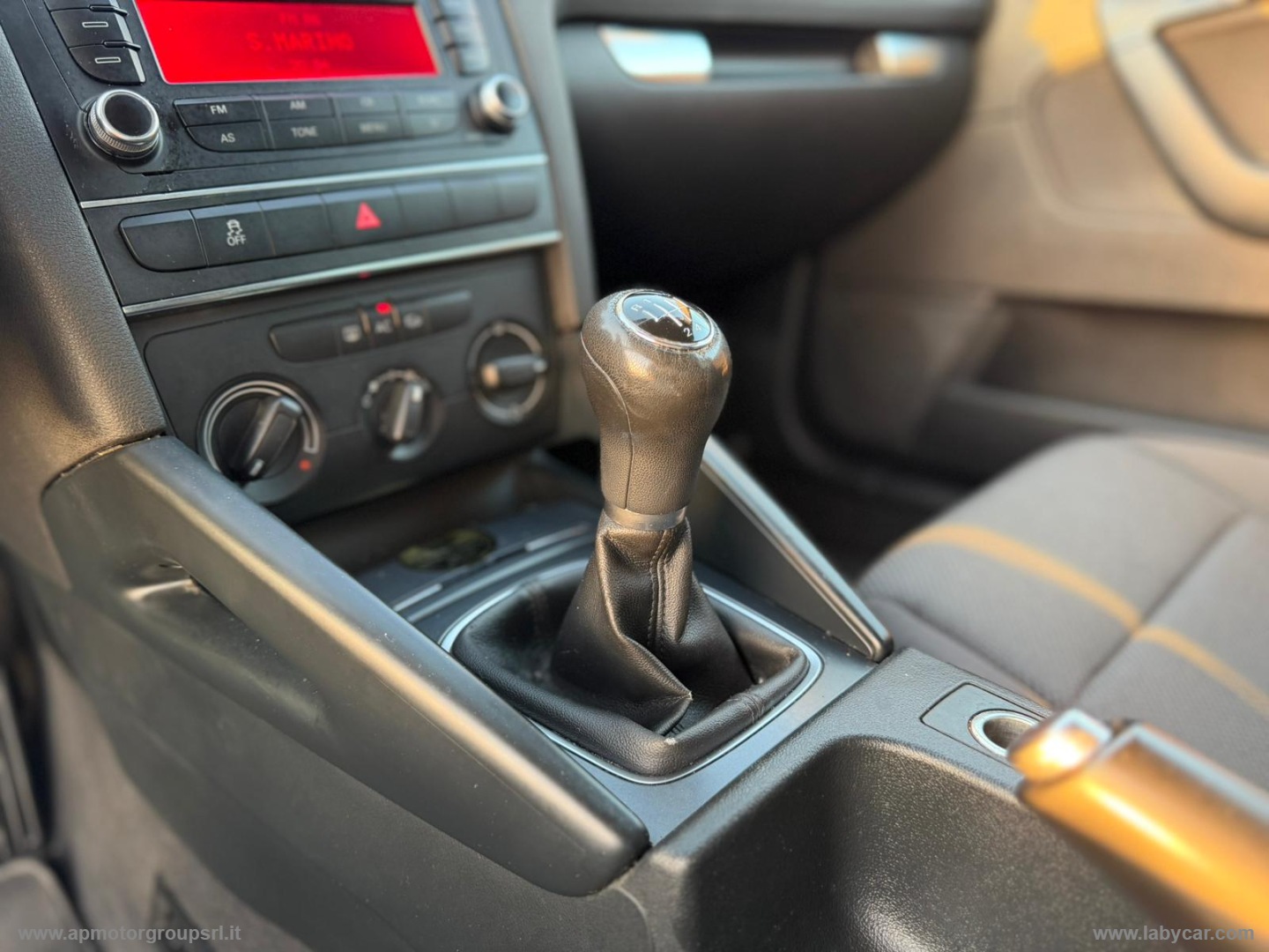 A3 1.6 TDI 90 CV CR FAP Ambiente - immagine 21