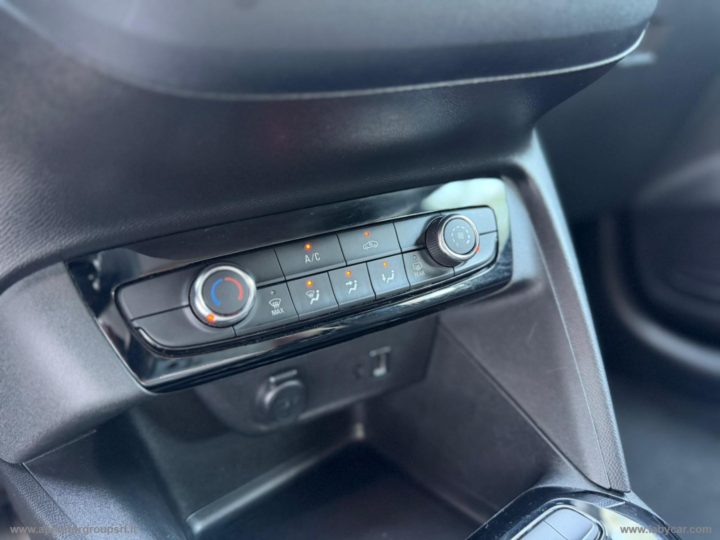 Corsa 1.2 Elegance - immagine 21