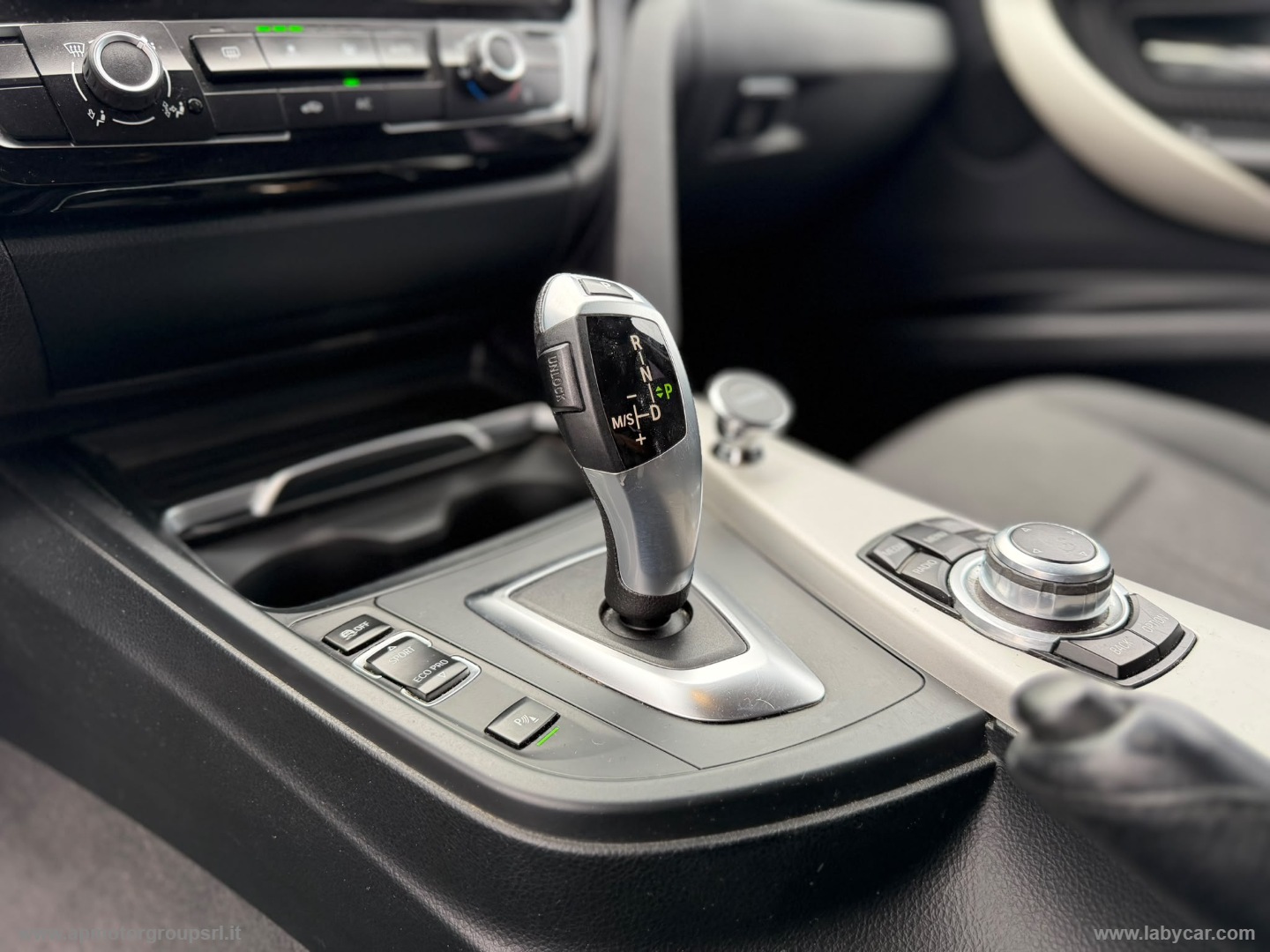 316d Touring Business Advantage aut. - immagine 21