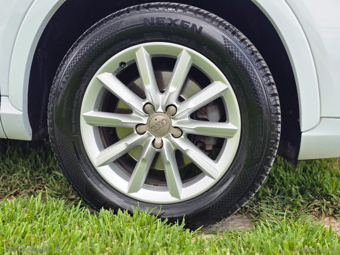 Q3 2.0 TDI Business - immagine 21