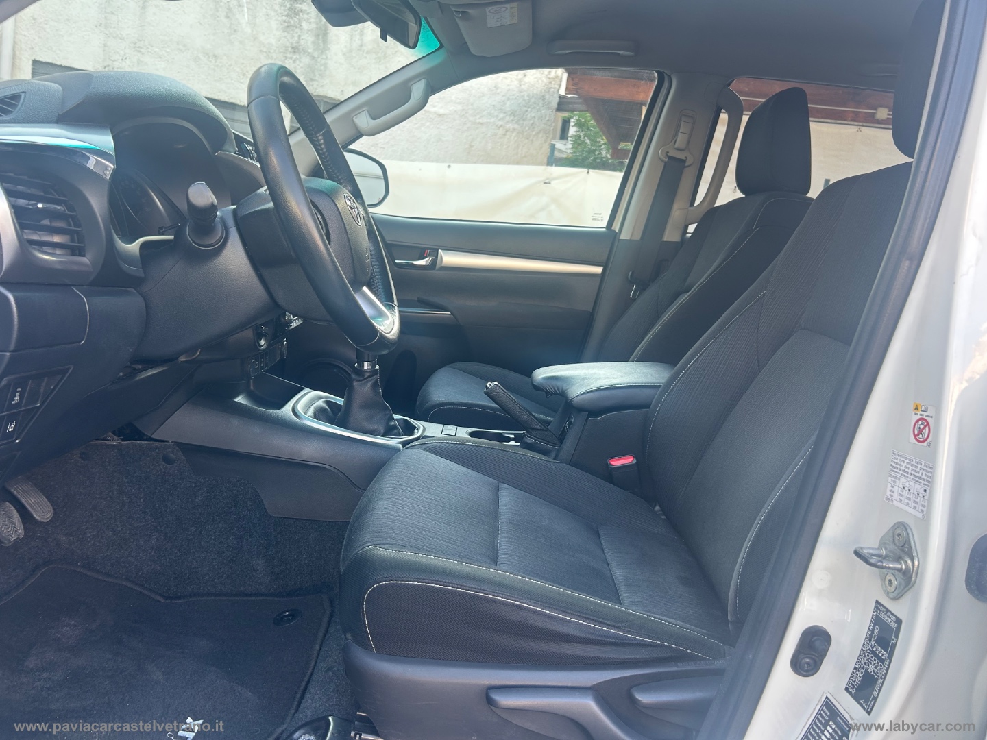 Hilux 2.4 D-4D 4WD 4p. DC Comfort - immagine 21