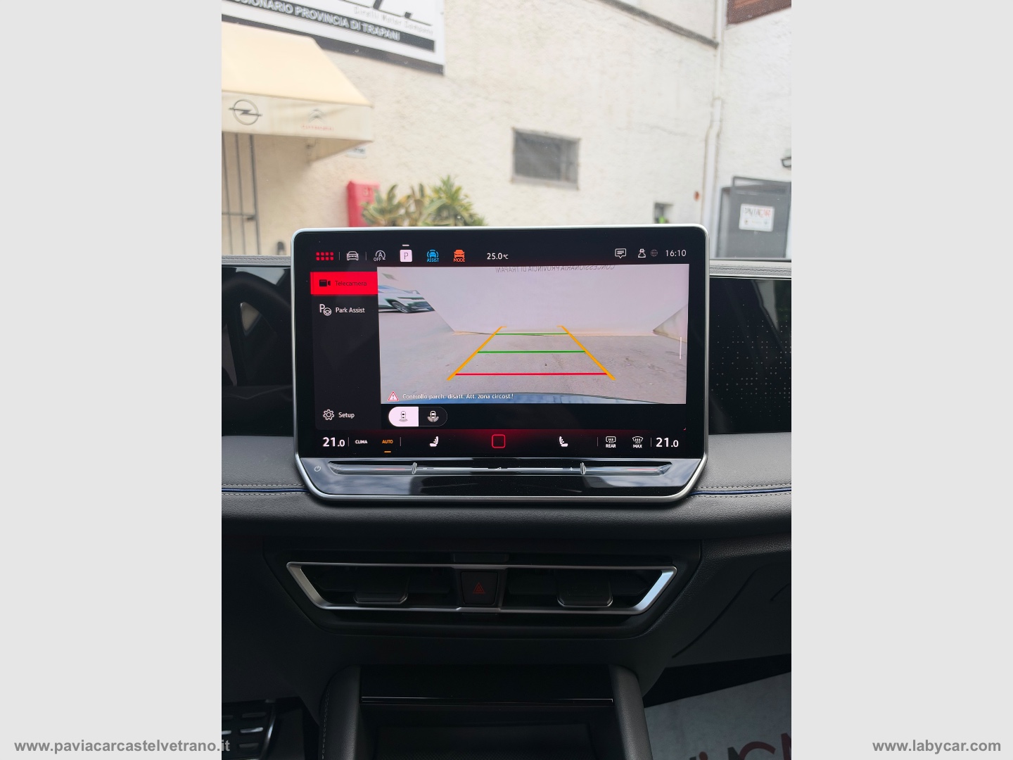 Tiguan 2.0 TDI 150 CV DSG R-Line - immagine 21