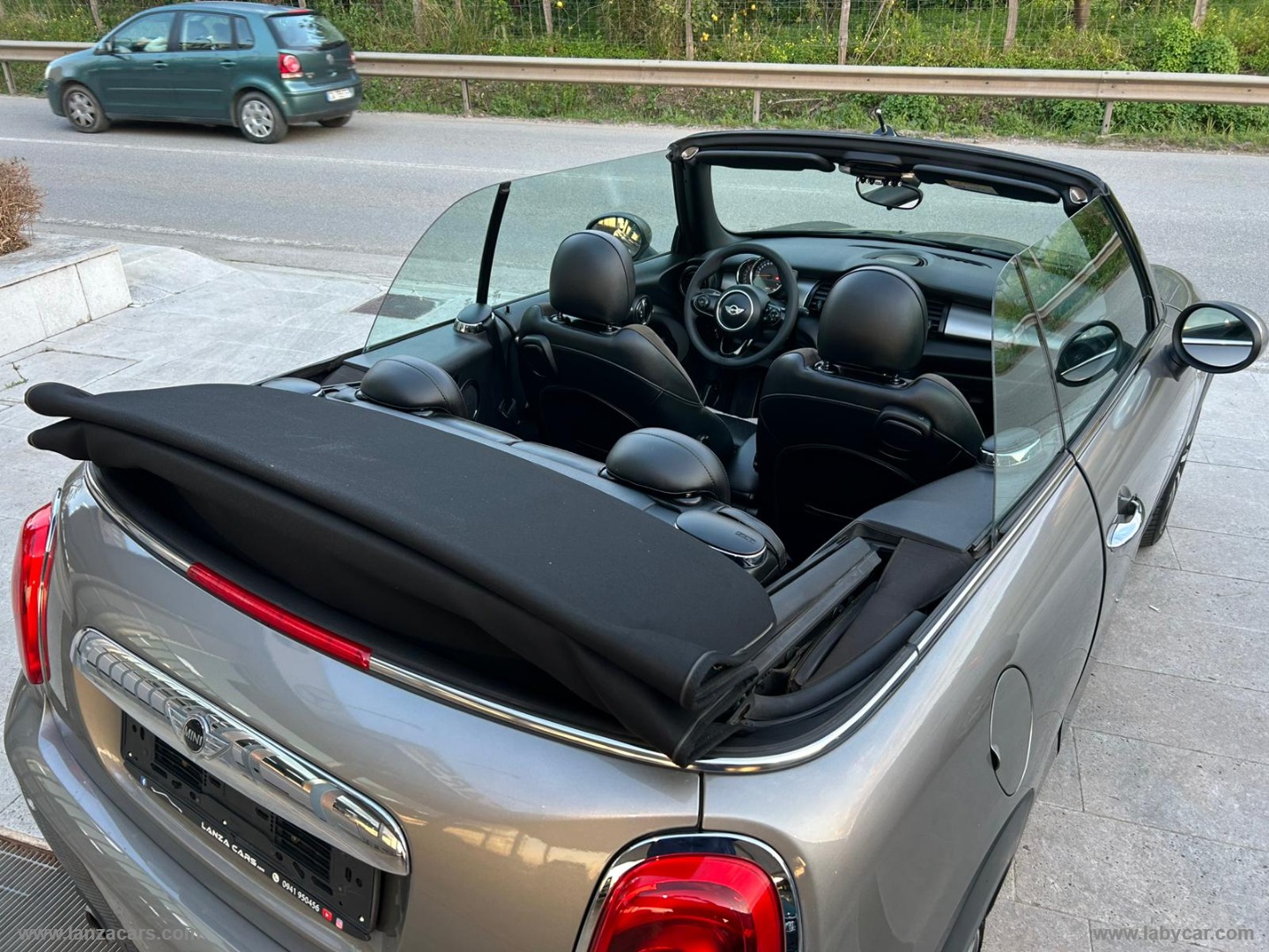 Mini Cooper D Cabrio - immagine 21