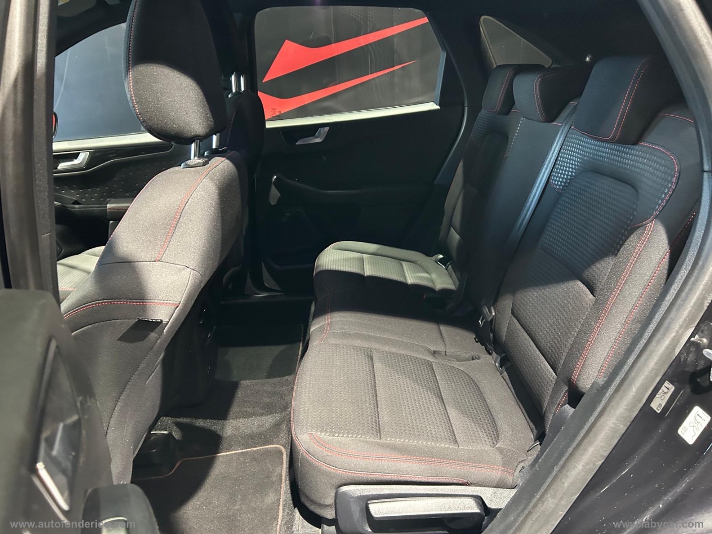 Kuga 1.5 EcoBlue 120 CV 2WD ST-Line - immagine 21