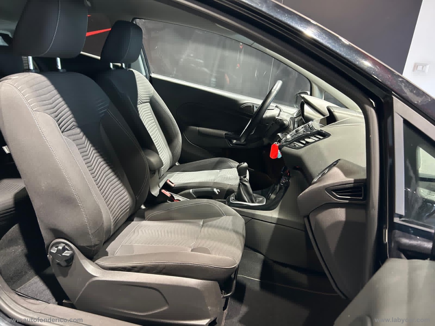 Fiesta 1.6 TDCi 95 CV 3p. Individual - immagine 21