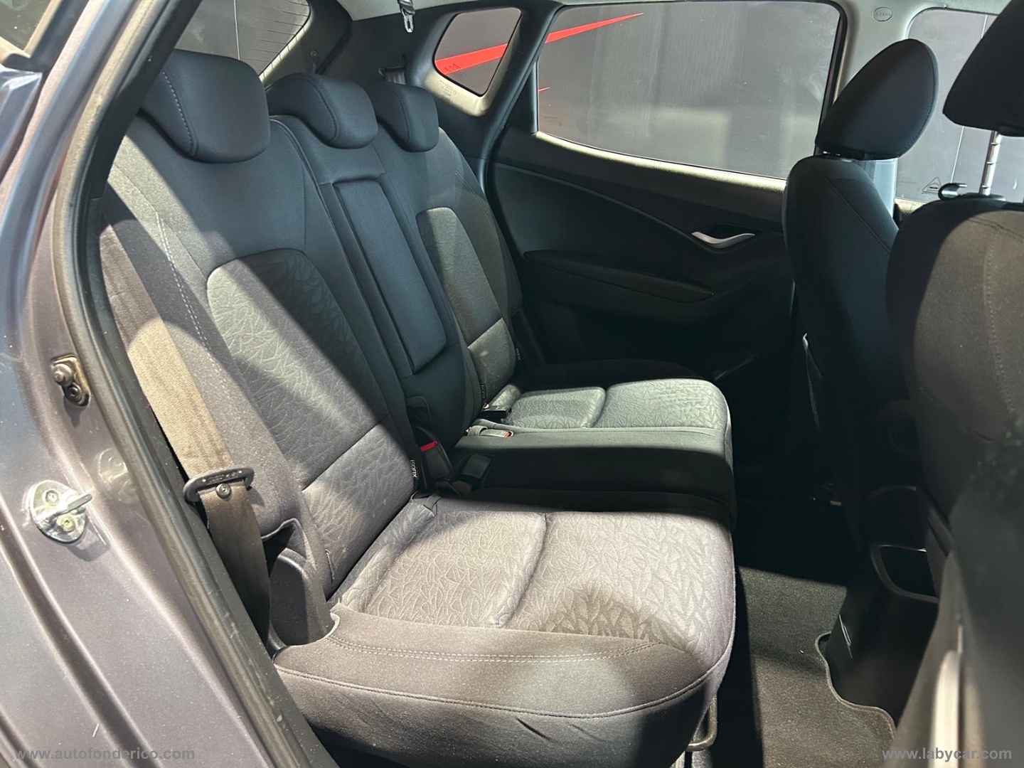 ix20 1.4 CRDI 90 CV Style - immagine 21