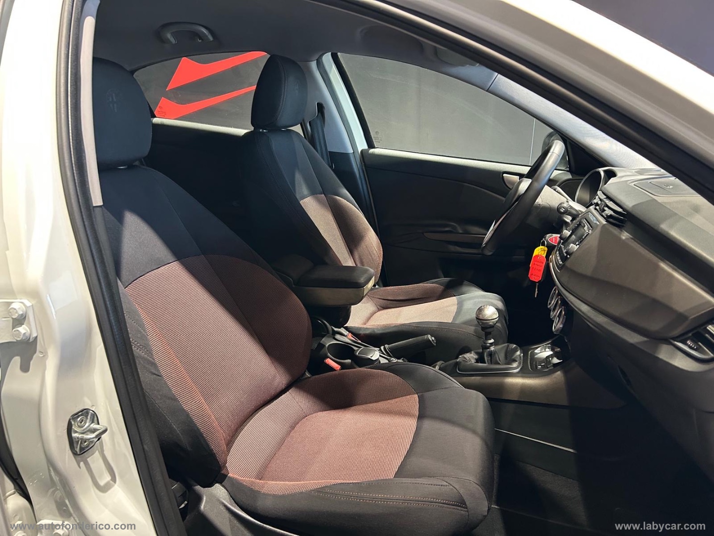 Giulietta 1.6 JTDm-2 105 CV Exclusive - immagine 21