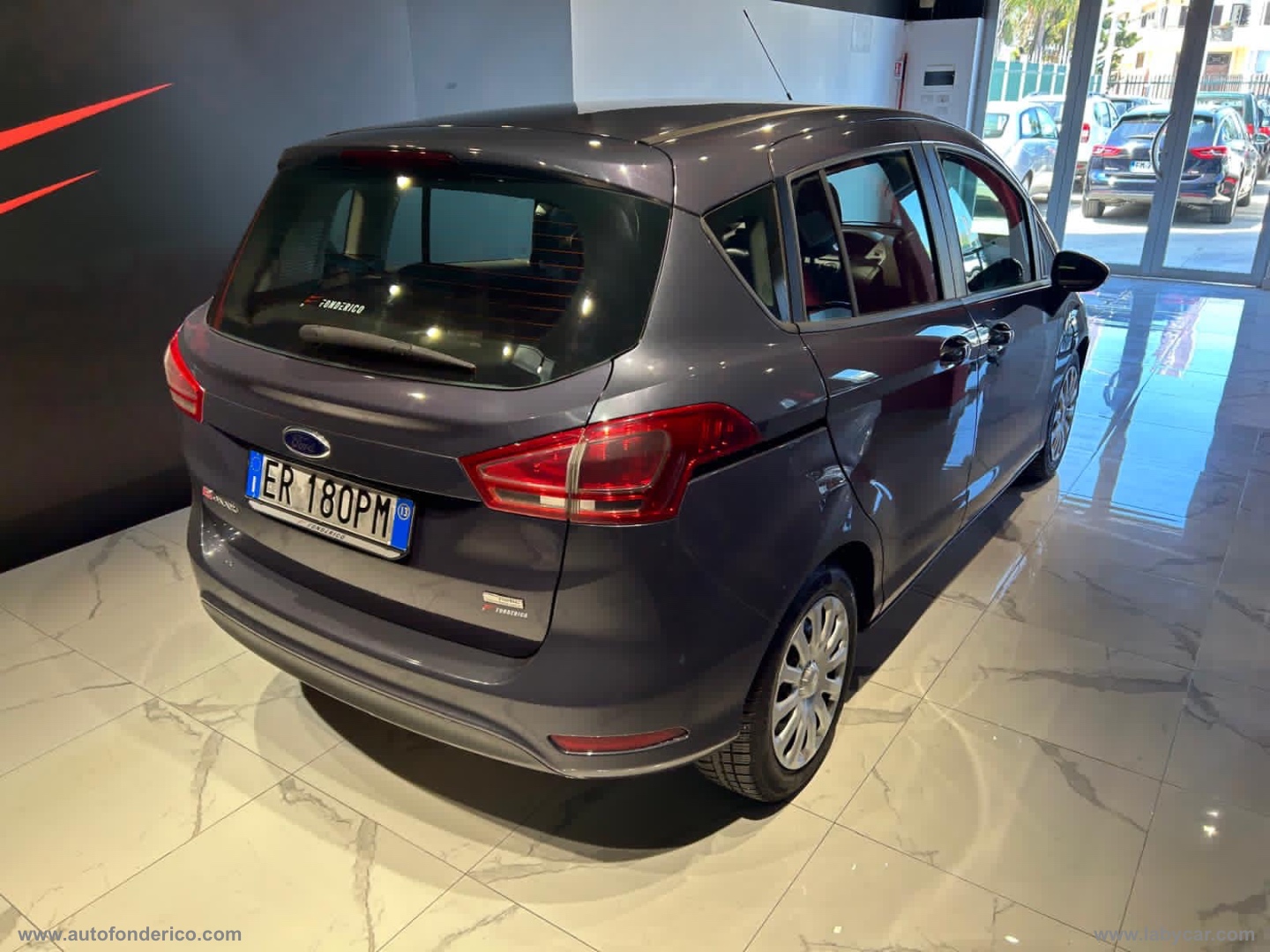 B-Max 1.5 TDCi 75 CV Business - immagine 21