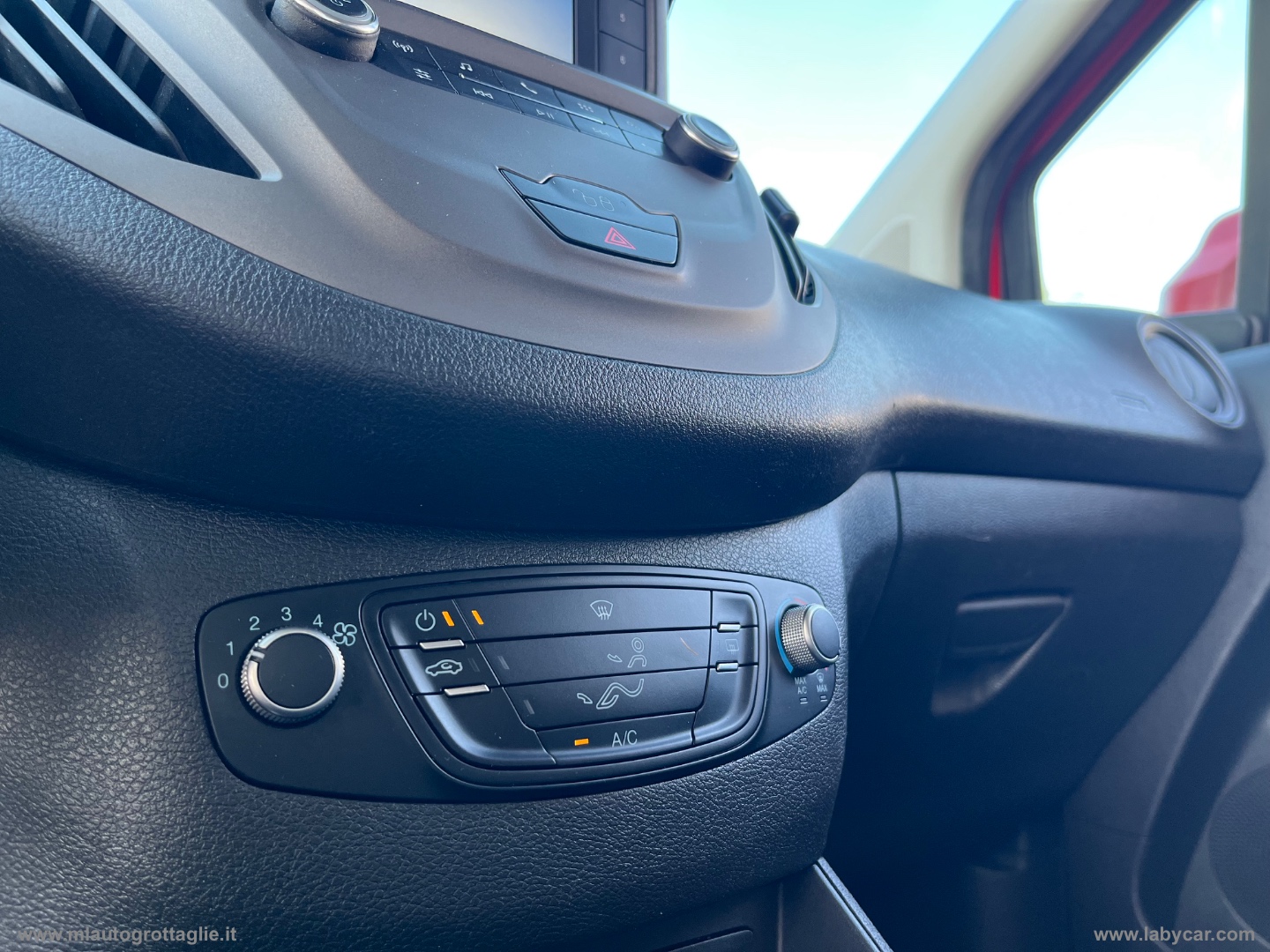 Tourneo Courier 1.5 TDCI 75 CV Sport - immagine 21