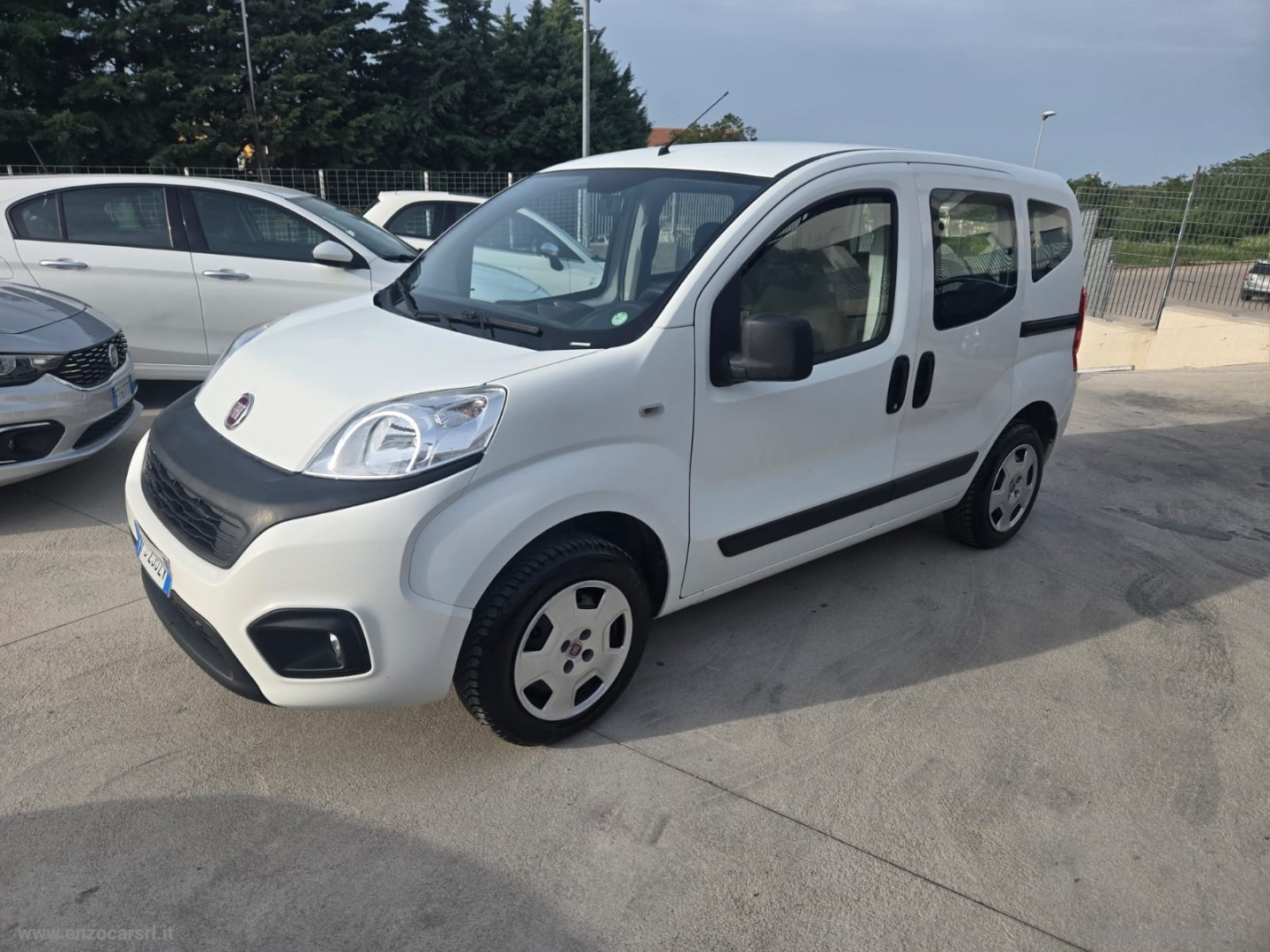 QUBO 1.4 8V 77 CV Lounge Natural Power UNIPROPRIETARIO - immagine 21