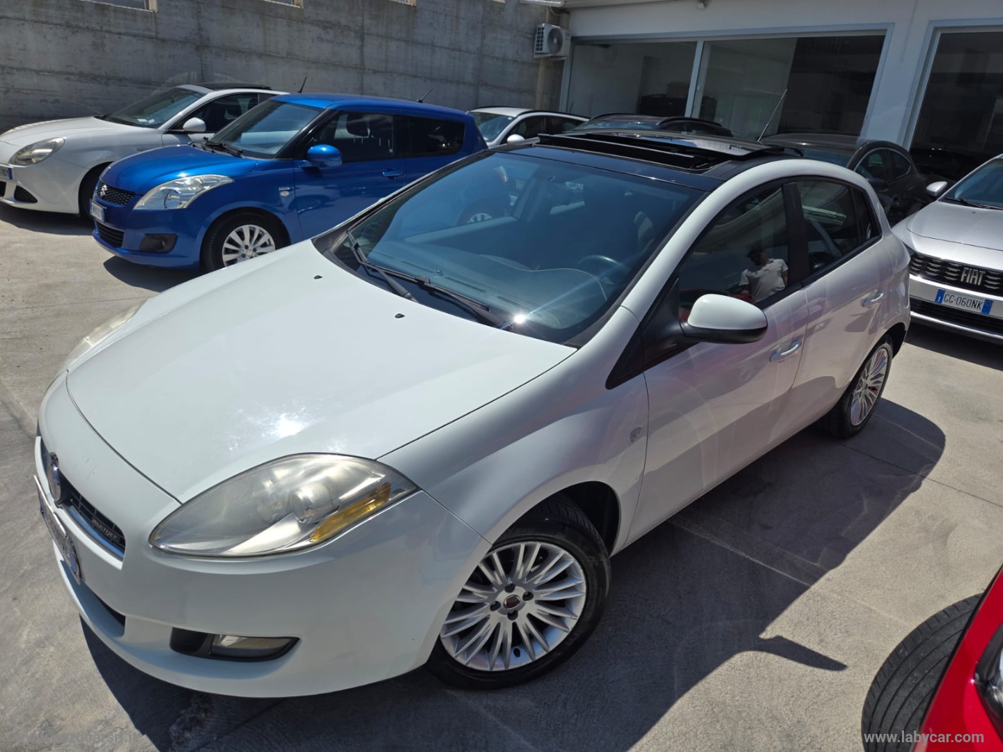 Bravo 1.6 MJT 120 CV Emotion TETTO APRIBILE - immagine 21