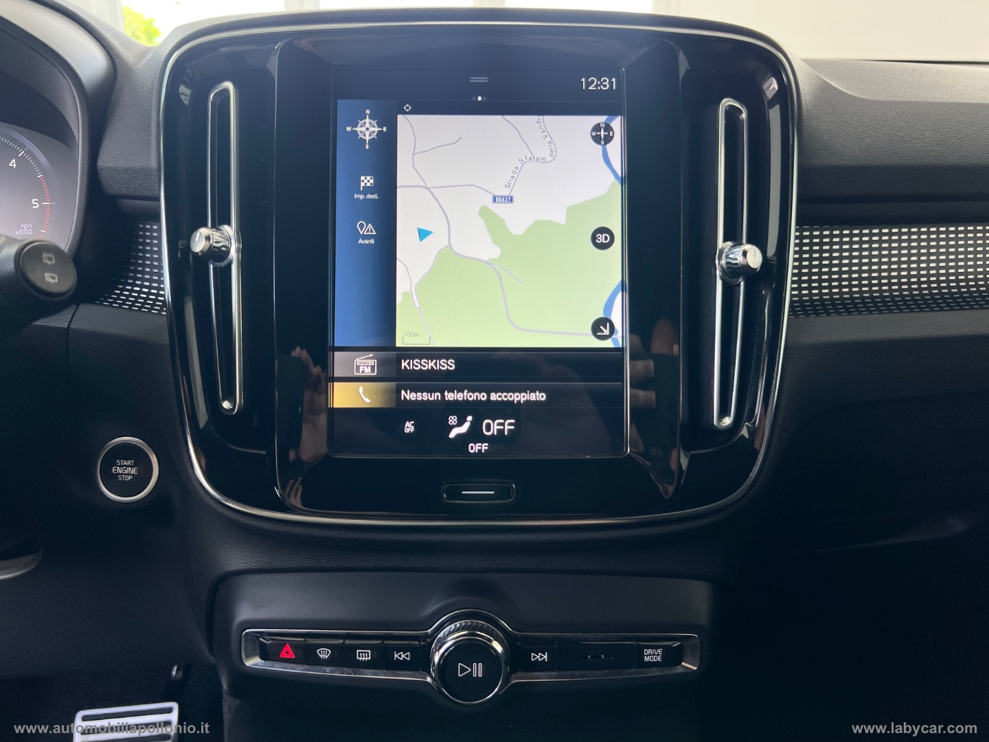 XC40 D3 R-design - immagine 21