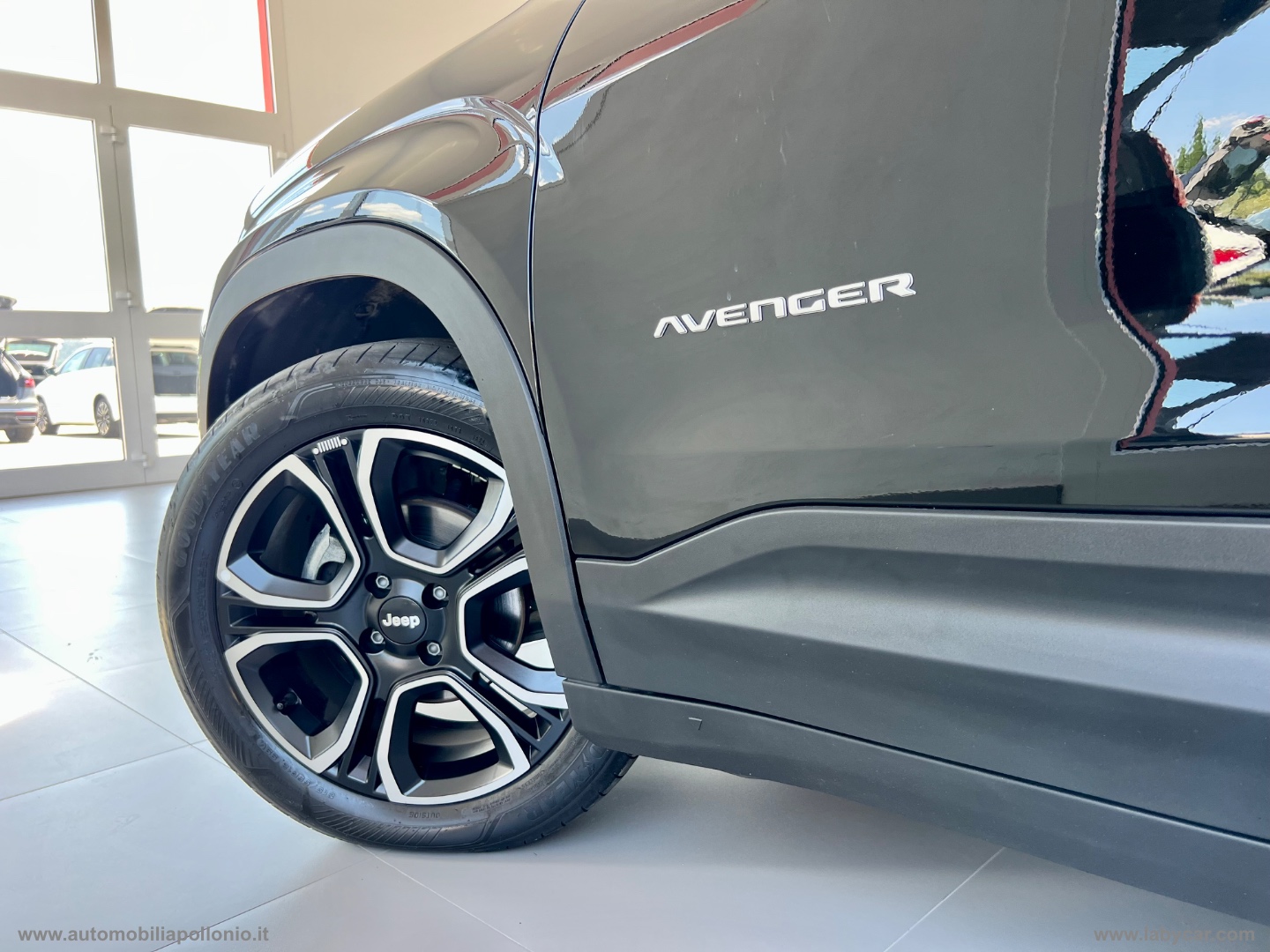 Avenger 1.2 Turbo 100 CV Summit - immagine 21