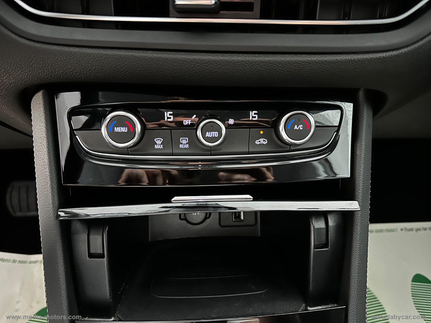 Grandland 1.5 D Ecotec aut. Ultimate - immagine 21
