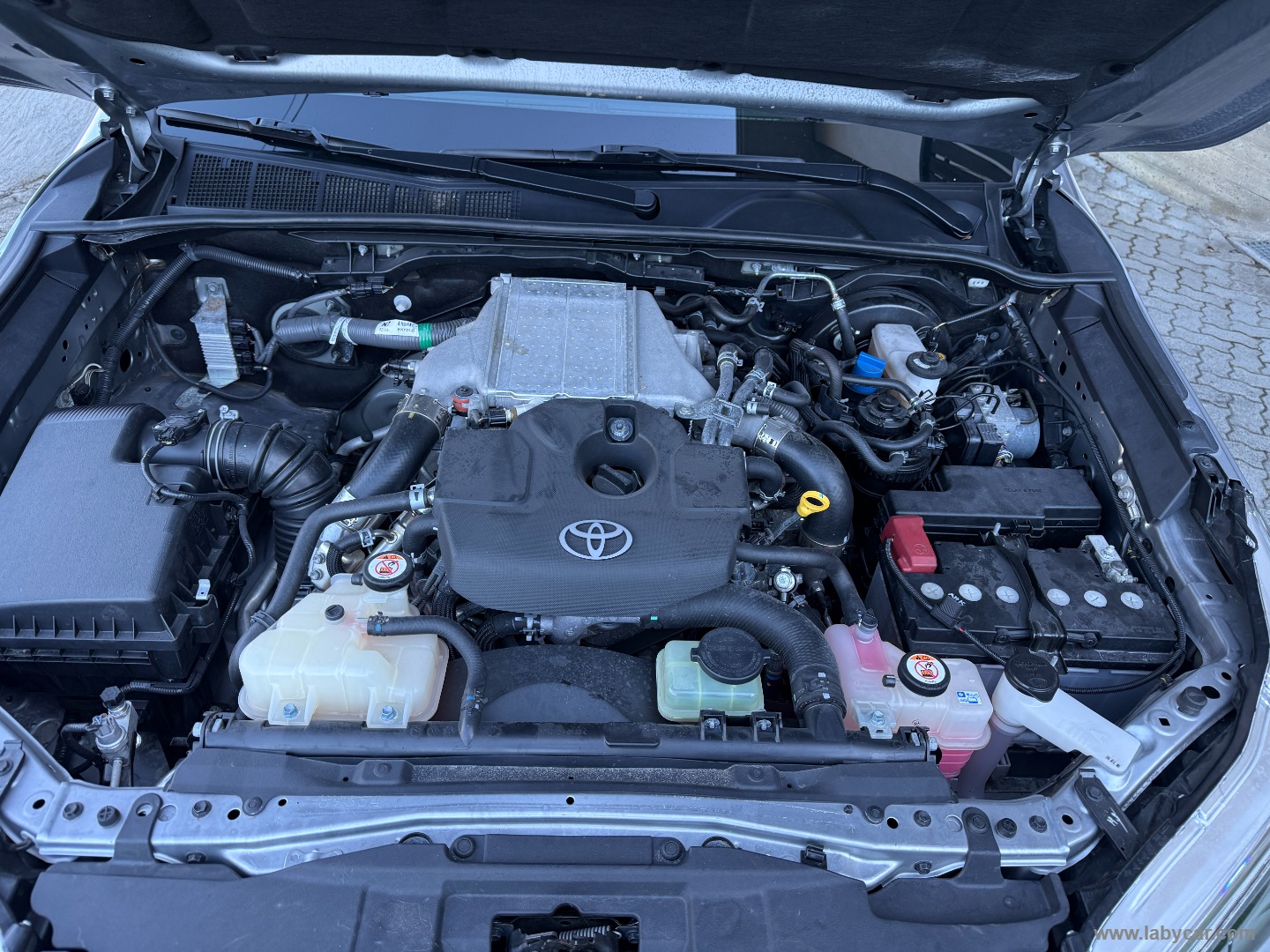 Hilux 2.4 D-4D 4WD 4p. DC Executive GANCIO CC ADATTIVO - immagine 21