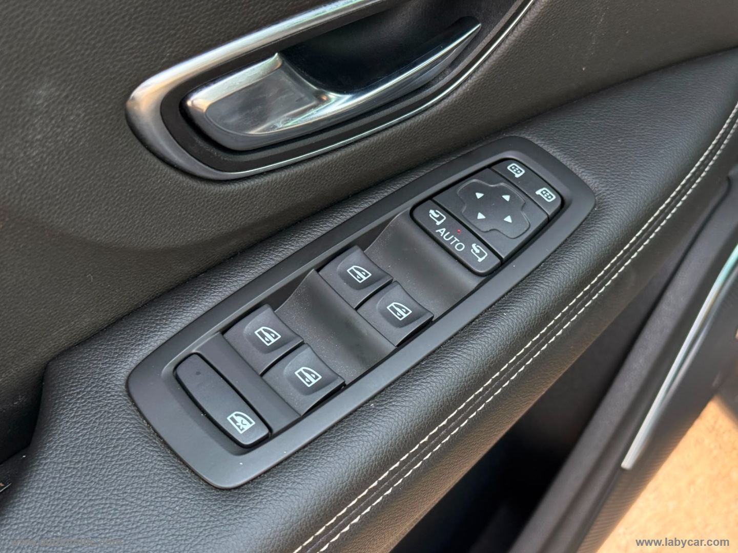 Grand Scénic dCi 8V 110 CV EDC Energy Bose - immagine 21